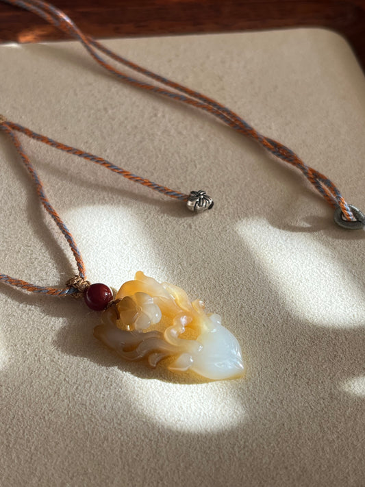 Hand Carved Brown And White Hetian Jade Deer | 手雕和田糖白梅花鹿， 一路生花