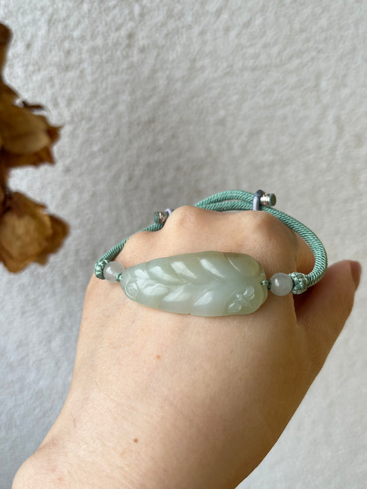 Handmade Bracelet with A Hand Carved Hetian Jade Leaf Pendant