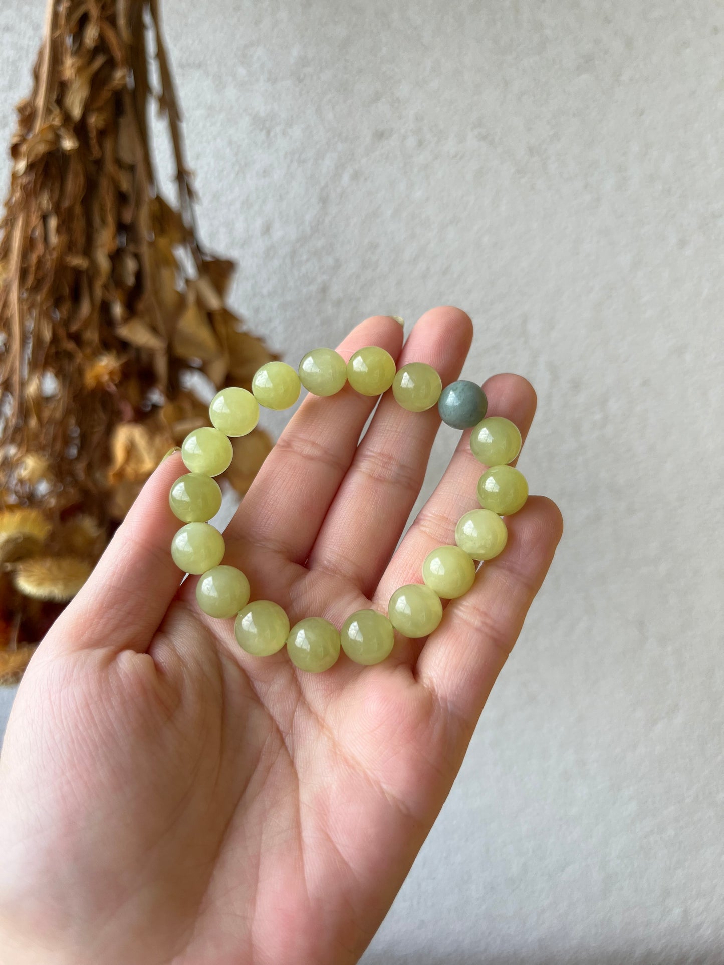 Yellow Hetian Jade Bracelet 10mm | 和田黄口带蓝皮珠手串