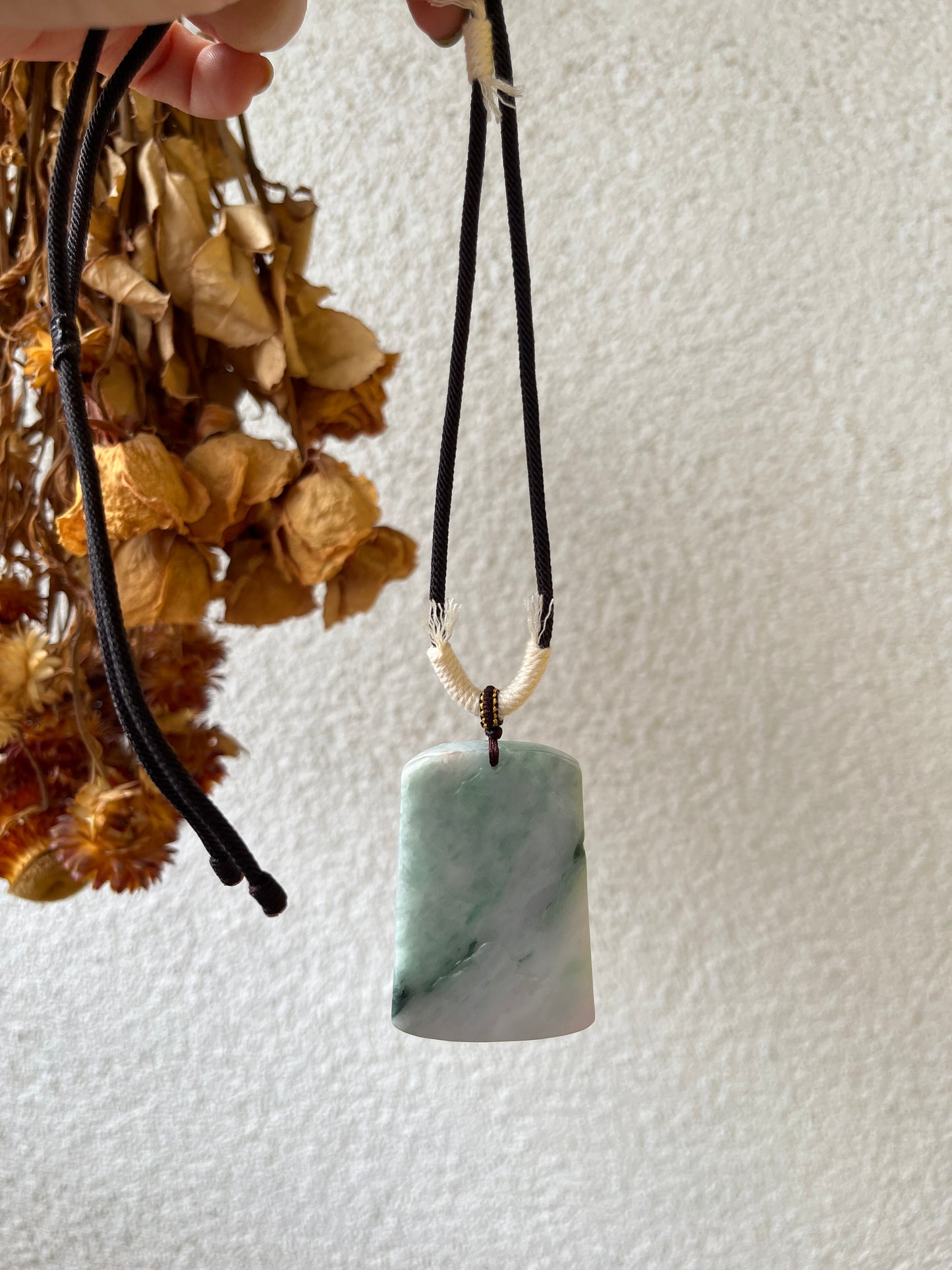 Hand Carved Jadeite Landscape Pendant | 手雕翡翠山水牌