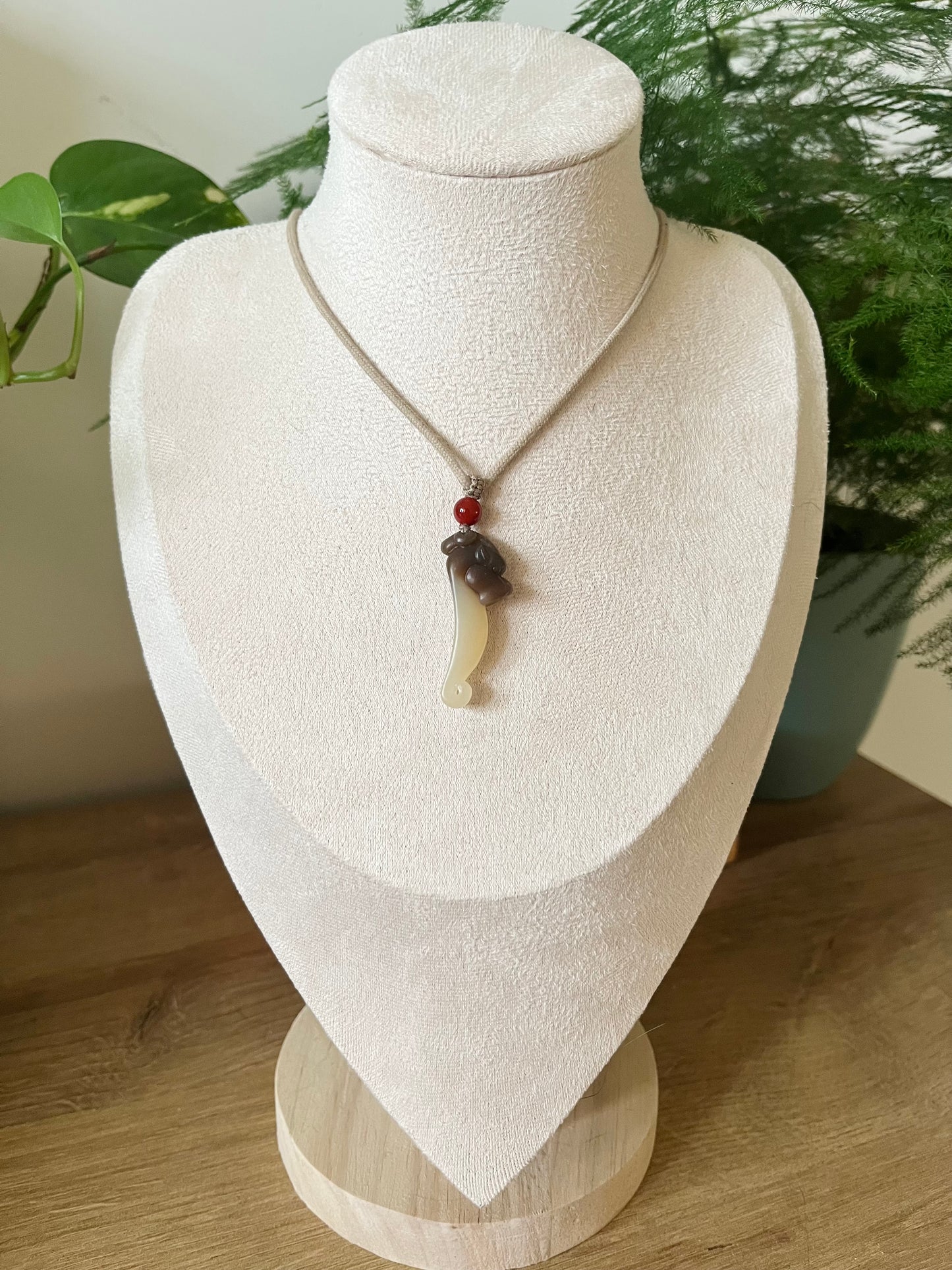 Hand Carved Brown Hetian Jade Chinese Dragon Pendant, 手雕和田糖玉小龙