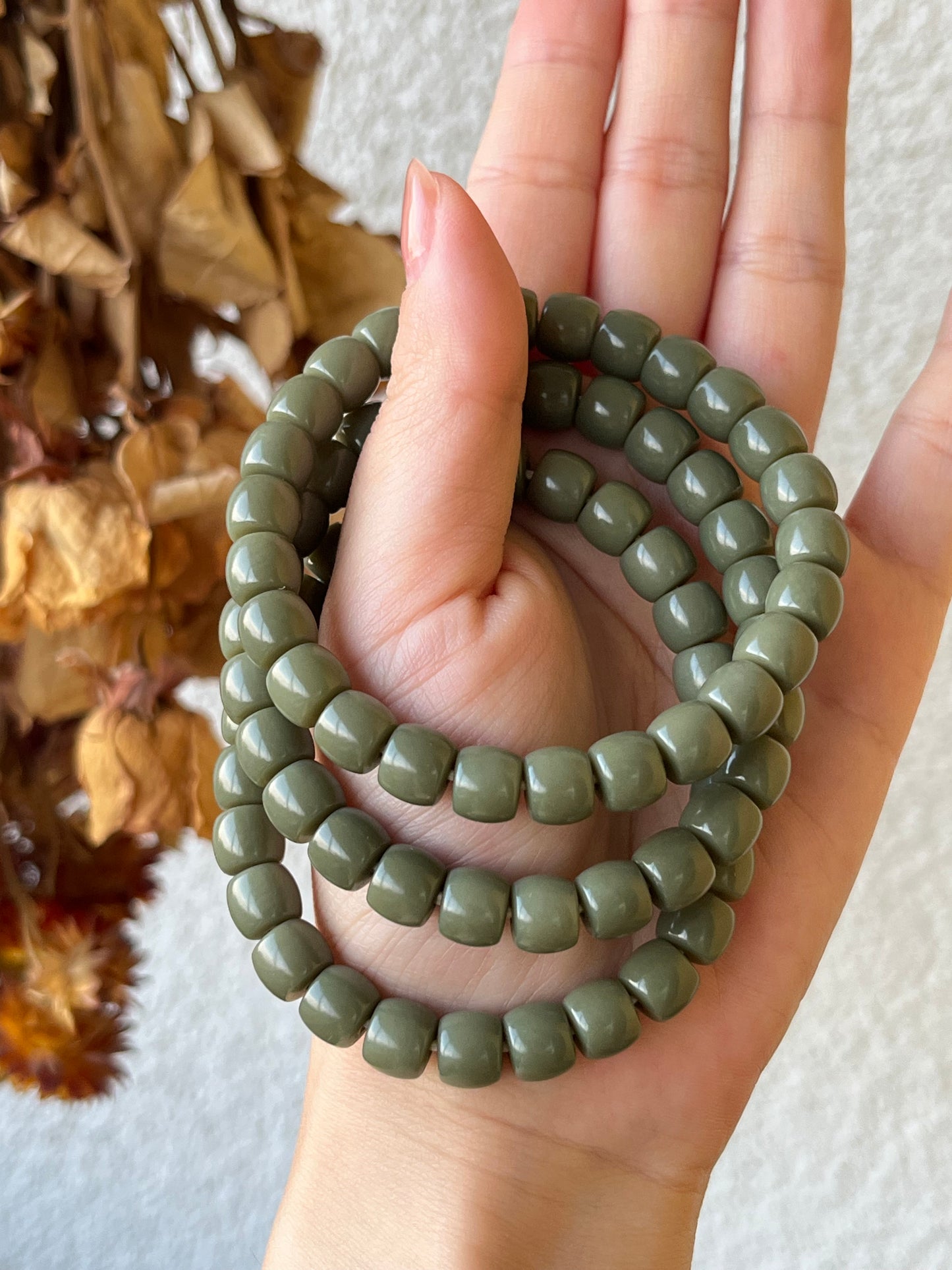Straight Cut Elaeagnus Green Hetian Jade Beaded Bracelet (8mm x 6mm) | 和田沙枣青直切手串