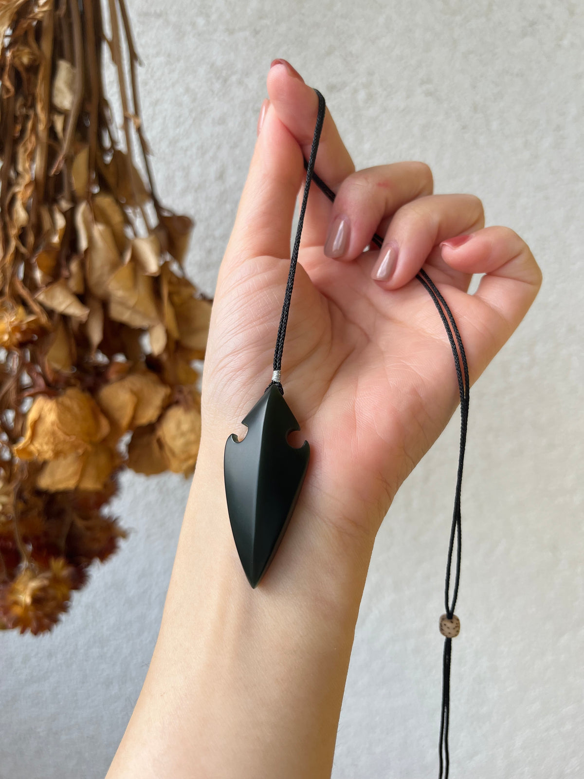 Premium Dark Green Hetian Jade Shield Pendant | 新疆和田一细塔青盾牌