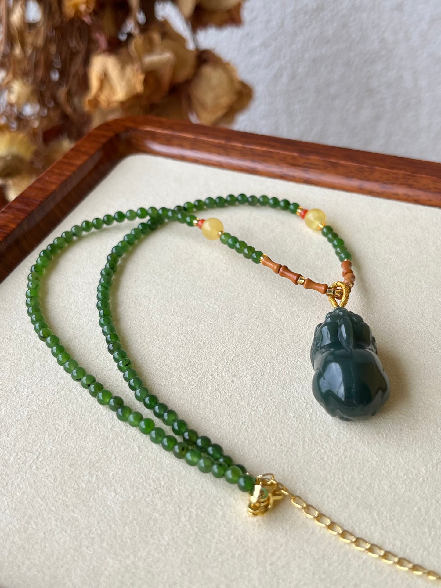 Hetian Green Jade Beaded Necklace with Hetian Jade Pixiu Pendant | 和田碧玉项链加湖水绿貔貅