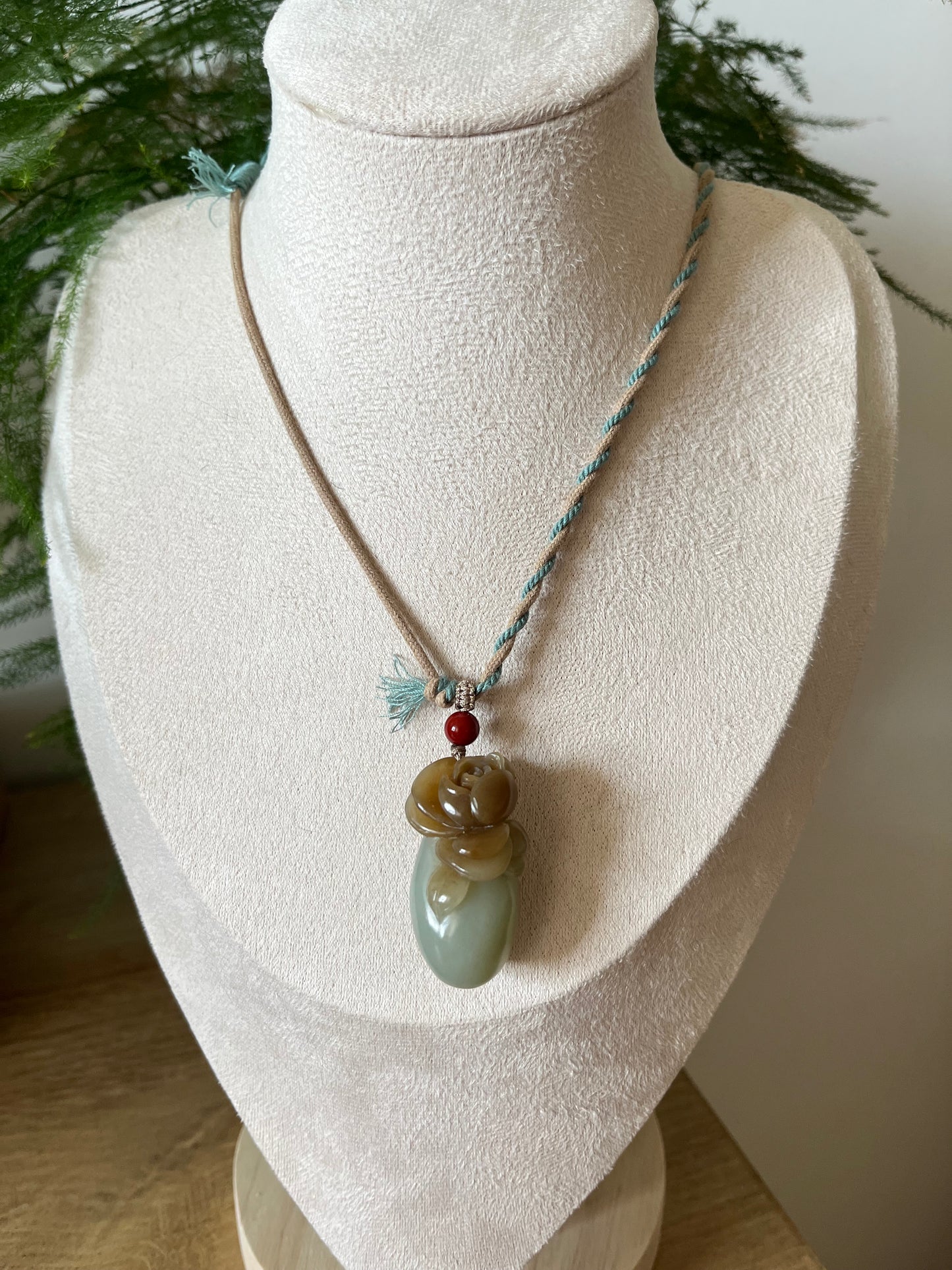 3D Hand Carved Hetian Jade Rose Pendant, 手雕和田且末蓝俏糖胖玫瑰