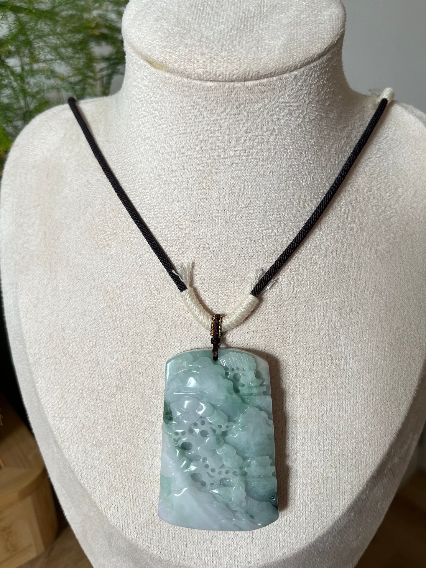 Hand Carved Jadeite Landscape Pendant | 手雕翡翠山水牌