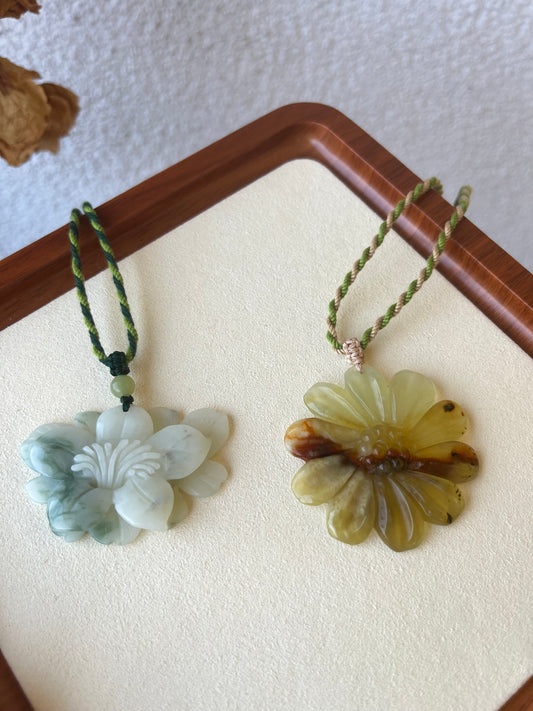 Hand Carved Xiu Jade Magnolia, Daisy