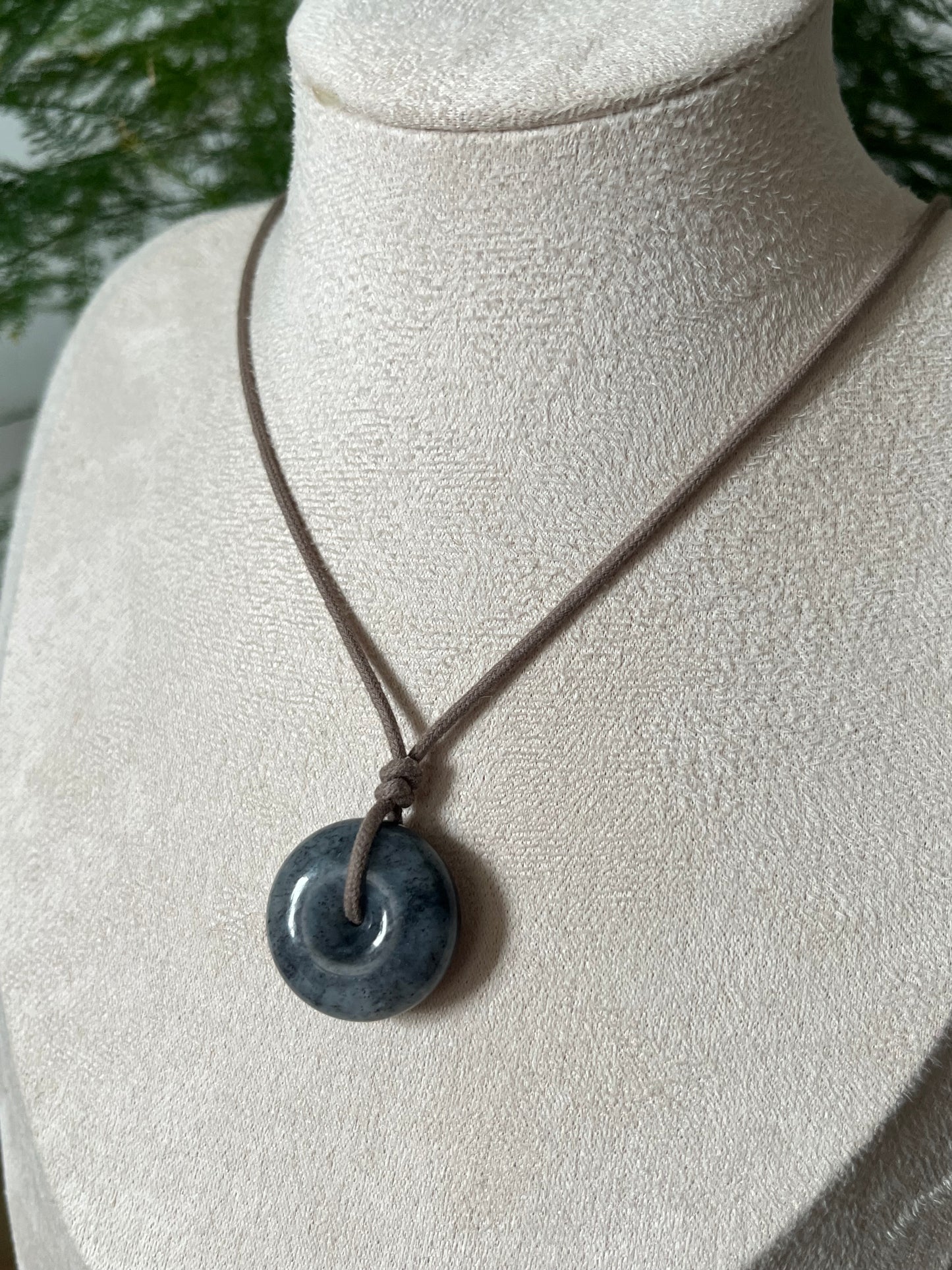 Ink-dotted Qinghua (gray and white) Hetian Jade Safty Buckle, PI Pendant | 和田点墨青花平安扣