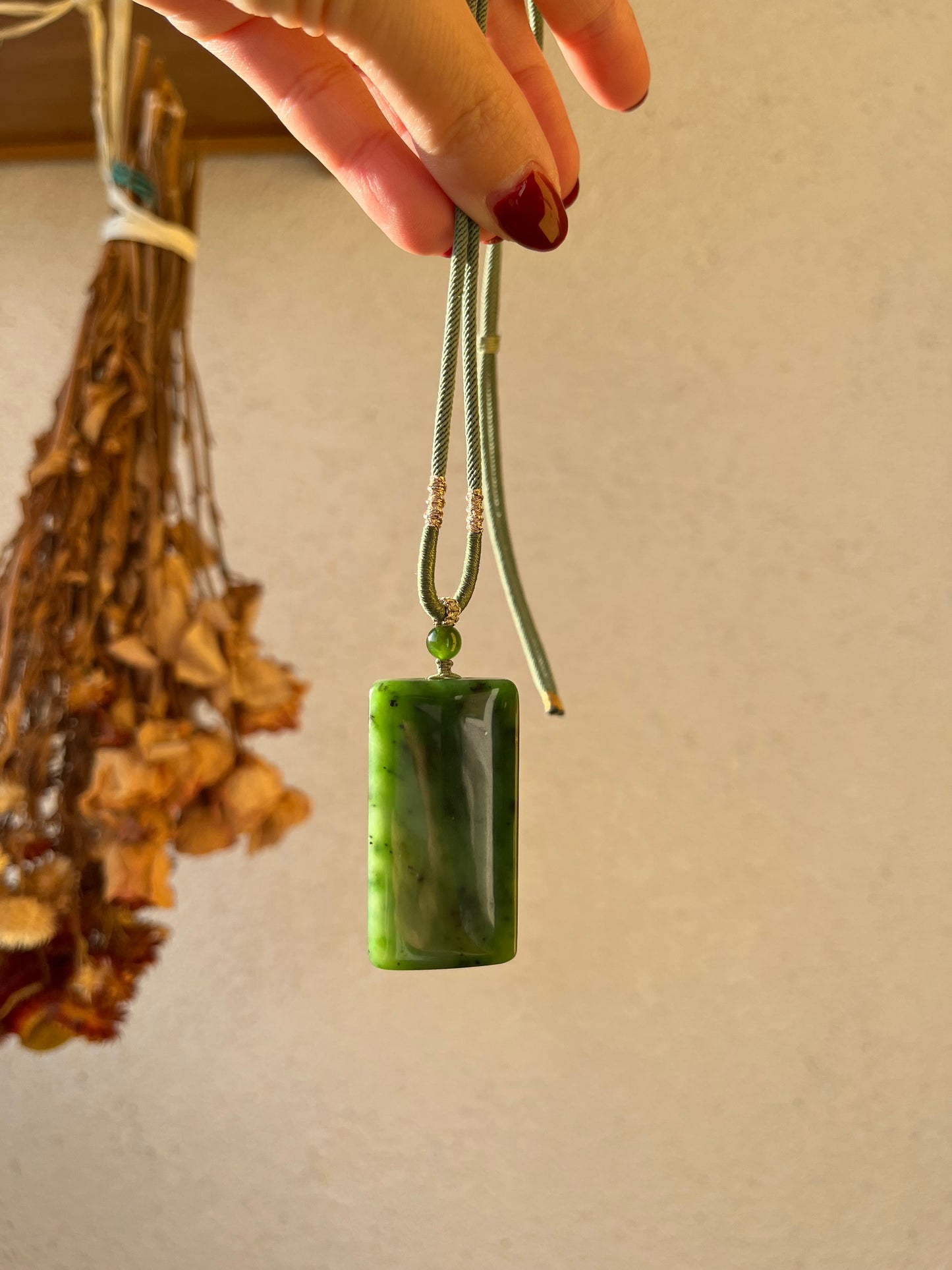 Necklace with a Green Hetian Jade Flat Pendant，和田老矿碧玉无事牌