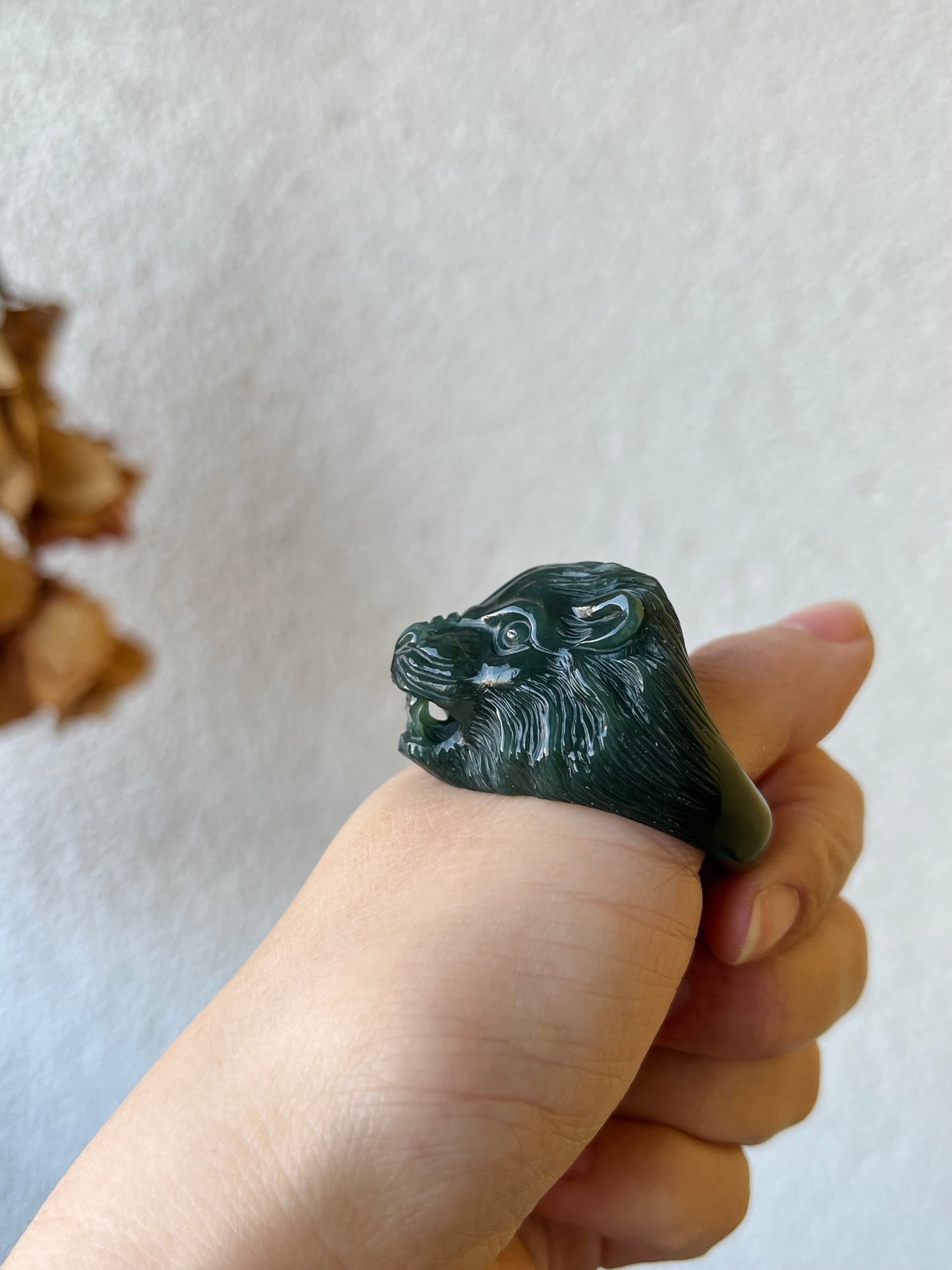 Hand Carved Hetian Jade Lion Head Thumb Ring, 手雕和田青玉细料狮头扳指