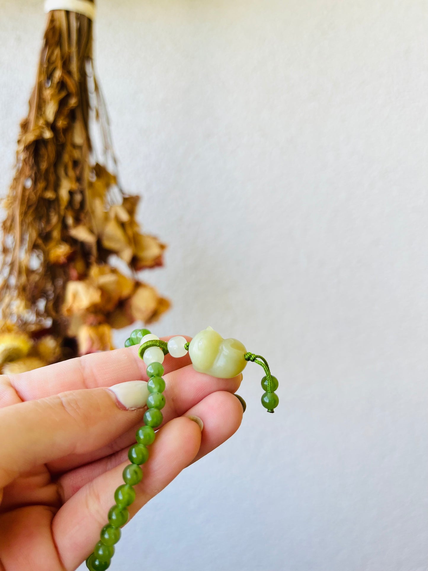 Green Nephrite Jade Beaded Bracelet (4mm) with a Hand Carved Nephrite Jade Cat