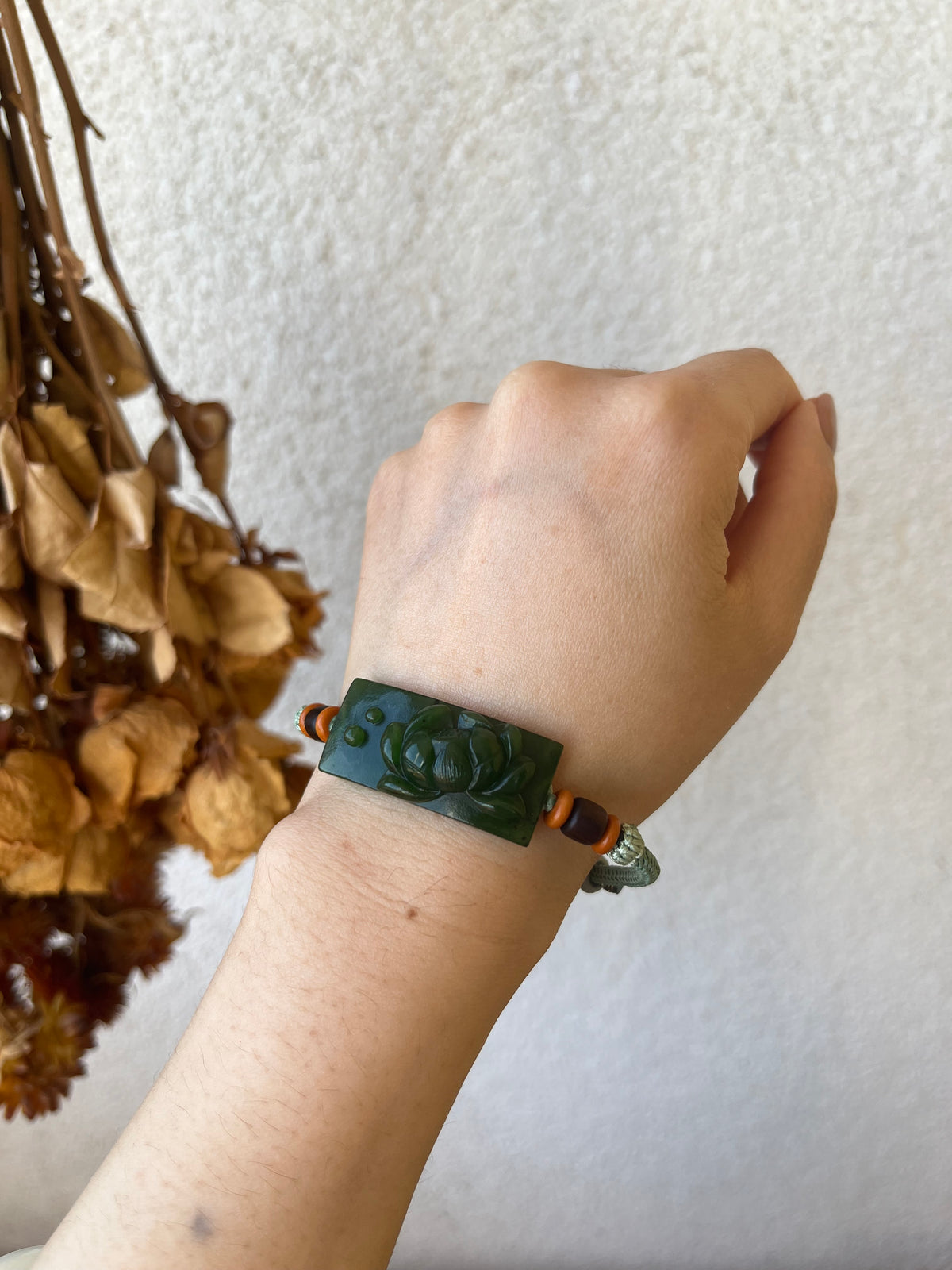 Hand Carved Spinach Green Hetian Jade Lotus Bracelet | 手雕菠菜绿和田碧玉荷花手牌