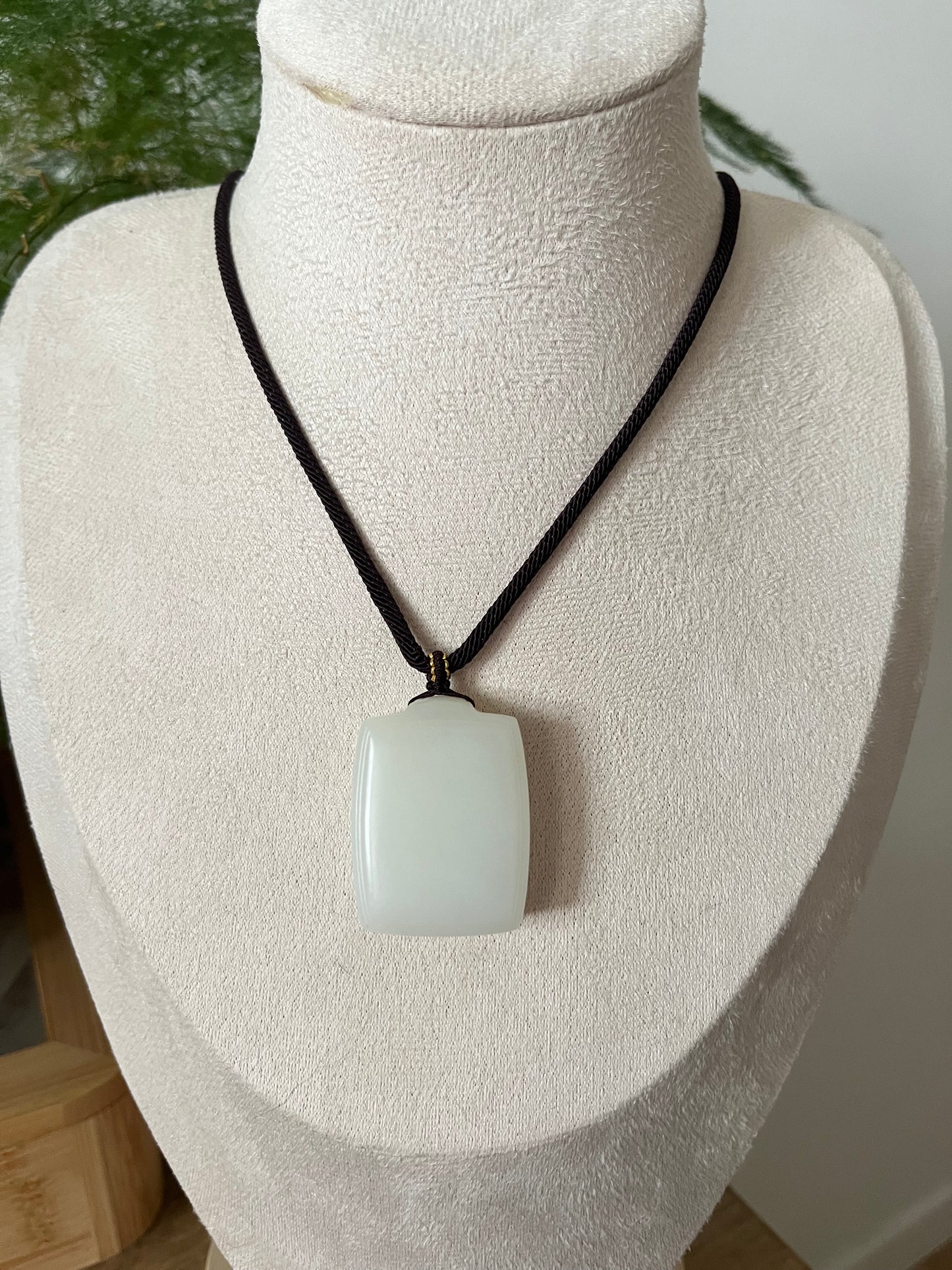 Hetian Jade Mutton Fat Flat Pendant | 新疆羊脂白玉无事牌