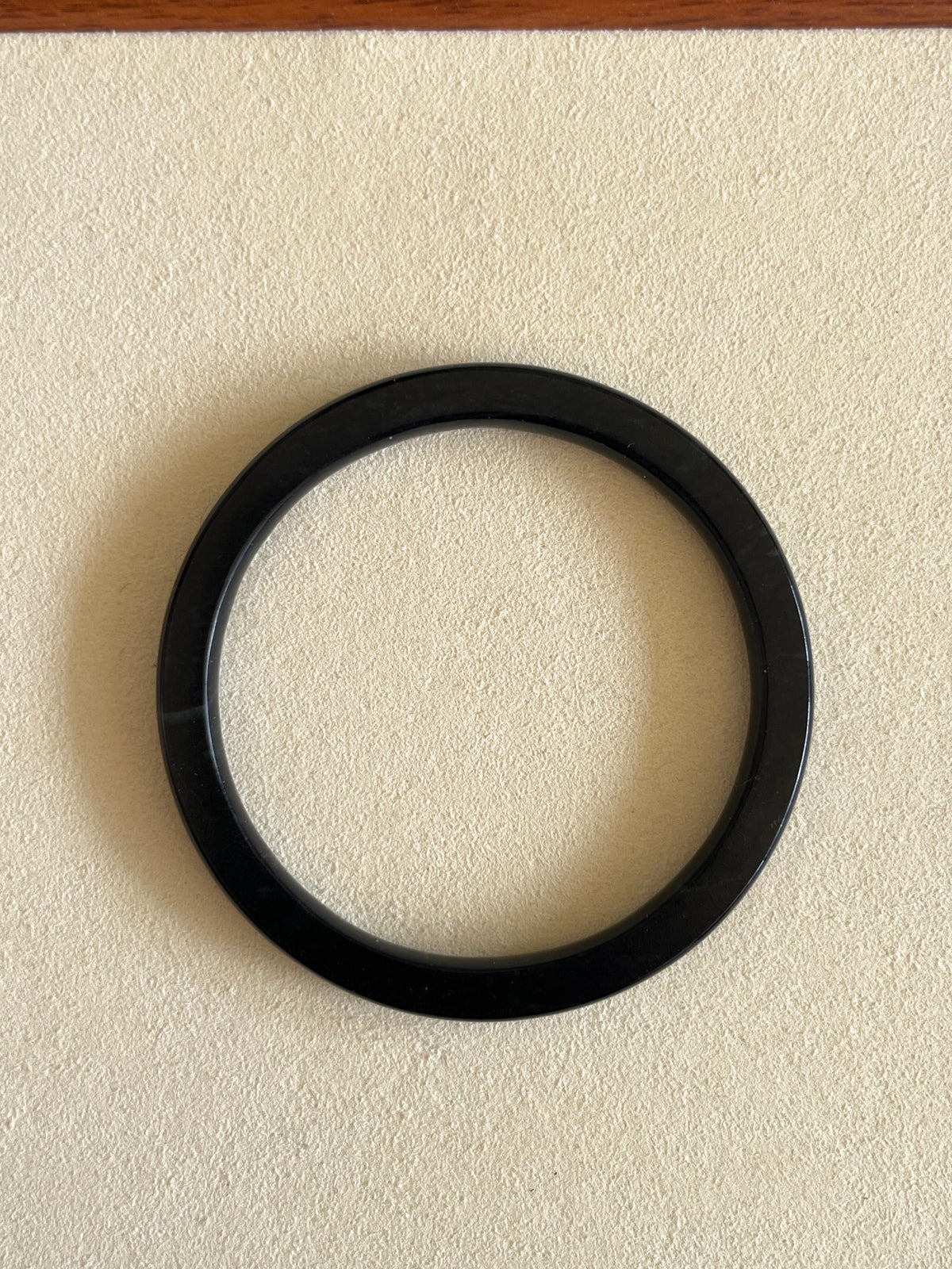 Black Qinghua Hetian Jade Bangle 58mm | 和田聚墨青花方镯