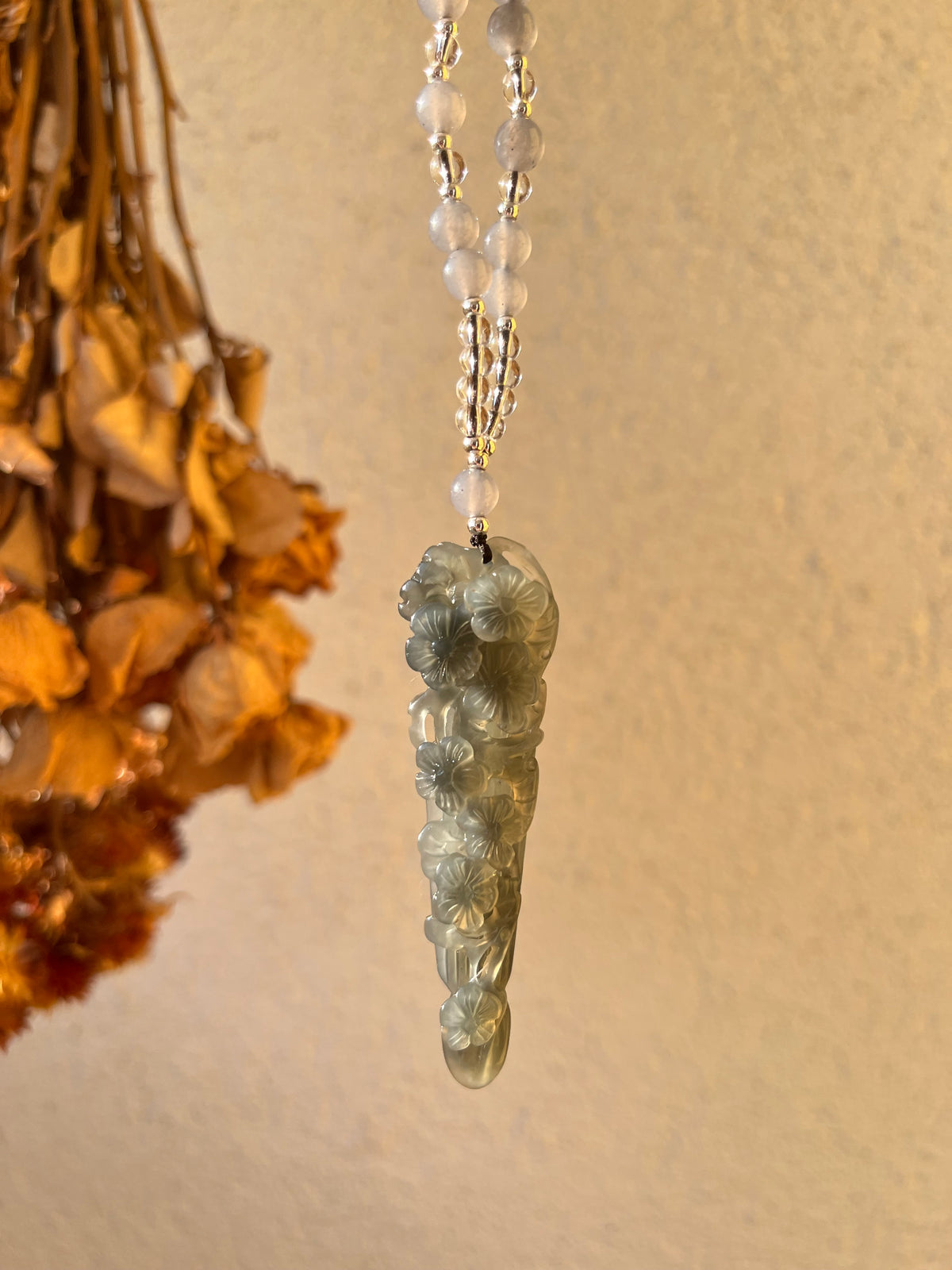 Hand Carve Xiu Jade Plum Blossom on a Guqin Instrument