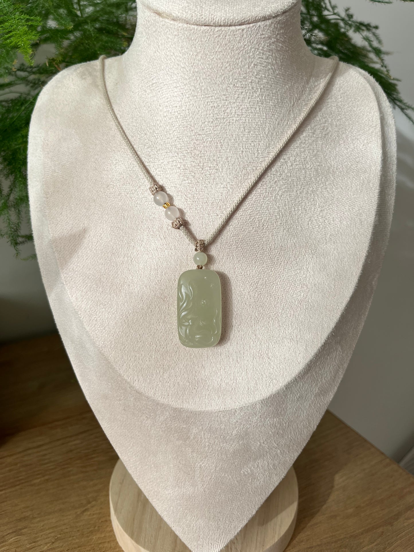 Hand Carved Jade Nine-Tailed Fox Pendant, 手雕晴水冰胶九尾狐 & 无事牌