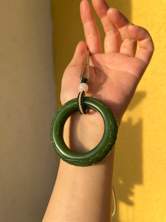 Hand Carved Green Hetian Jade Lotus Flower Peace Ring Pedant, 手雕碧玉荷花平安环吊坠