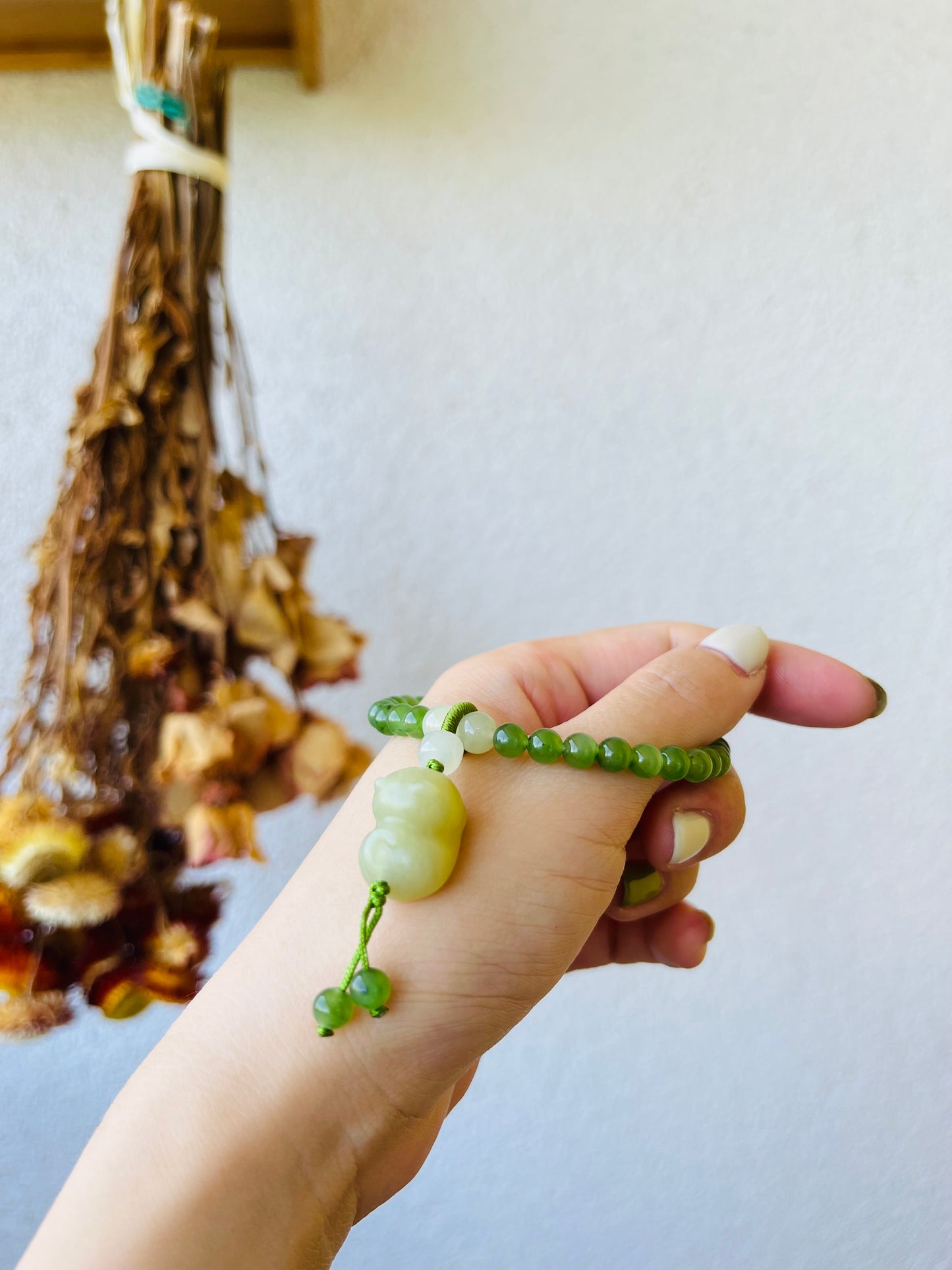 Green Nephrite Jade Beaded Bracelet (4mm) with a Hand Carved Nephrite Jade Cat