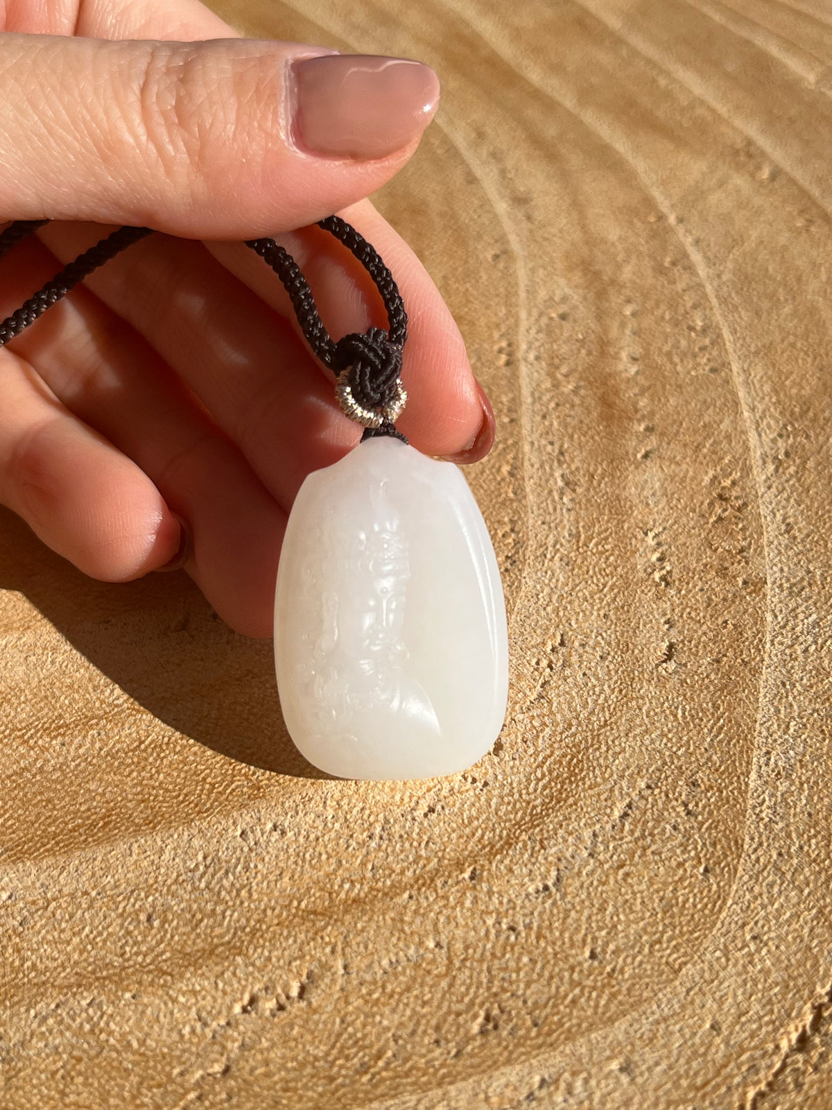 Hand Carved Mutton Fat Guanyin Pendant | 羊脂白玉观音