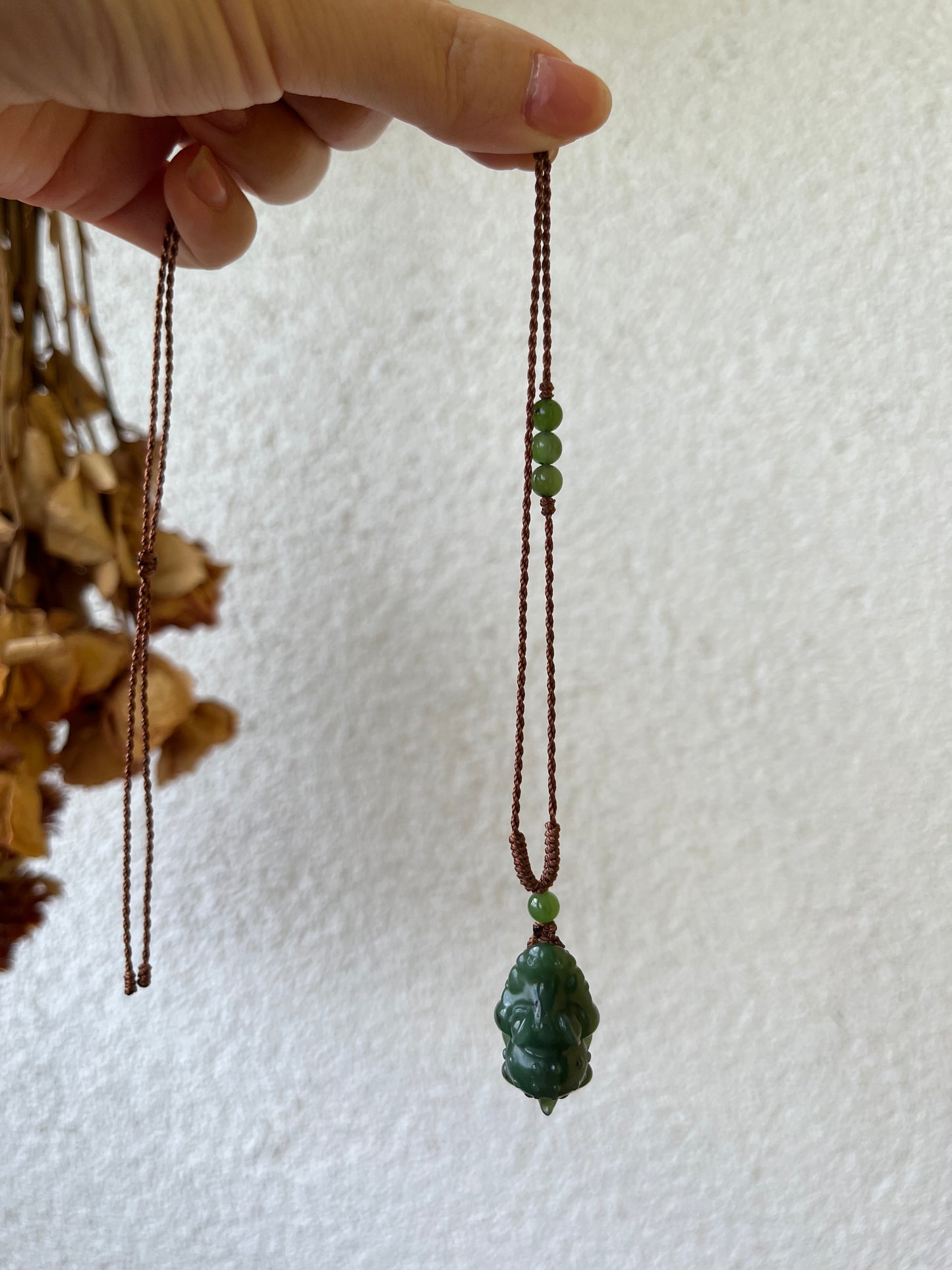 Handmade Necklace with a Super Cute Green Hetian Jade Crocodile, 手编超萌碧玉小鳄鱼吊坠