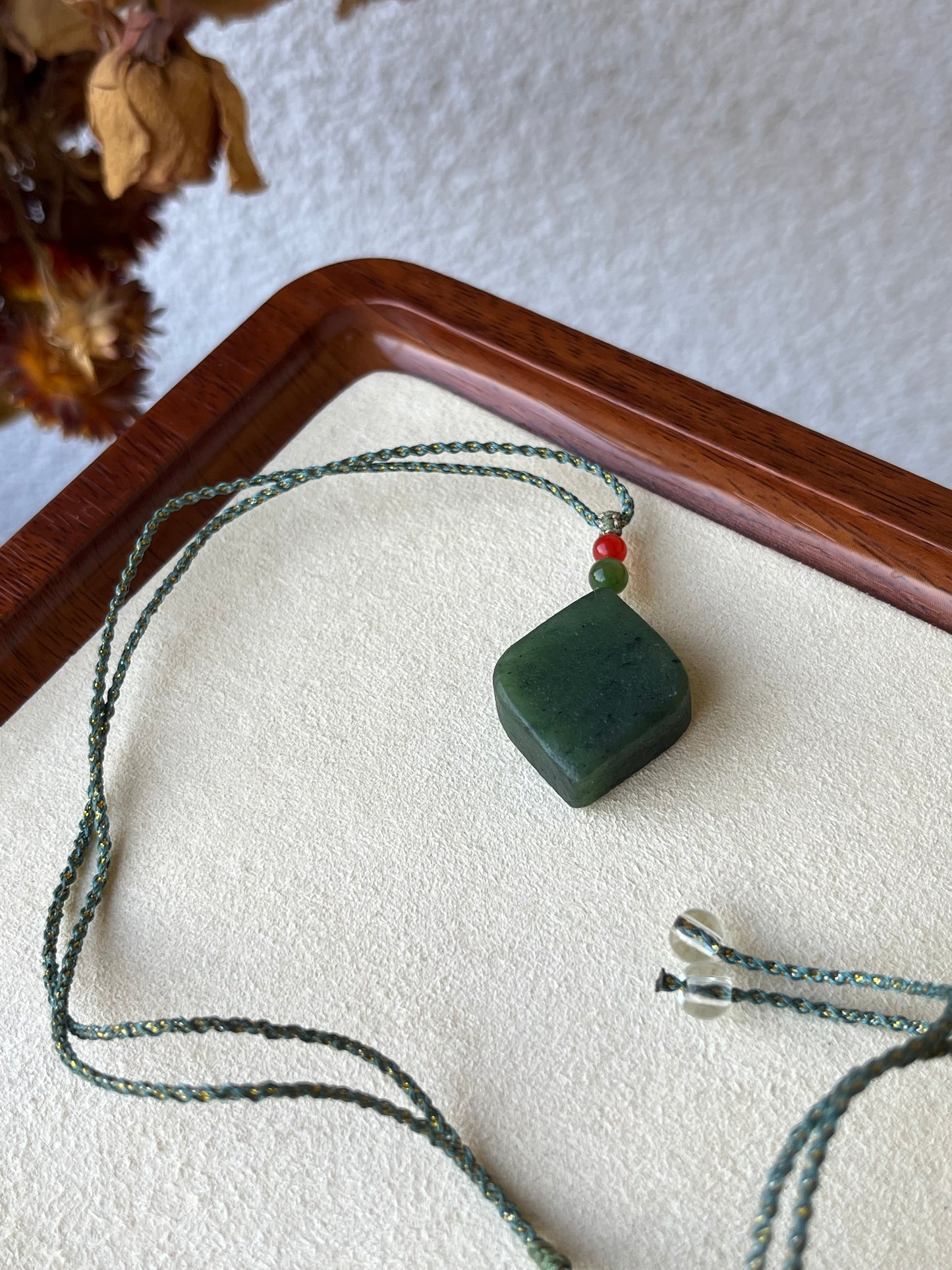 Green Hetian Jade Ancient-style Small Rhombus-shaped Pendant