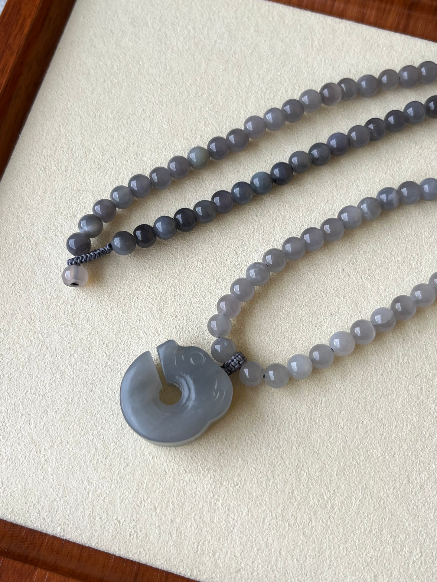 Necklace Crafted from Hetian Jade Smoky Purple Pig Dragon and 6mm Hetian Jade beads