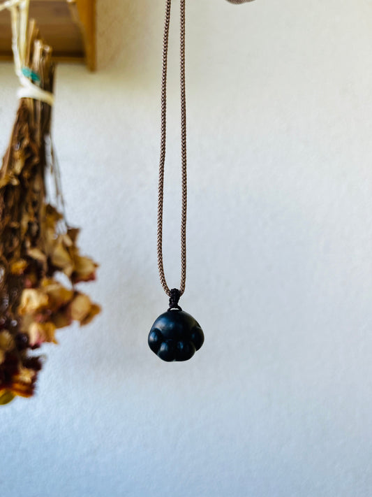 Hand Carved Hetian Jade Cat Paw Pendant, 手雕和田青花胖猫爪吊坠