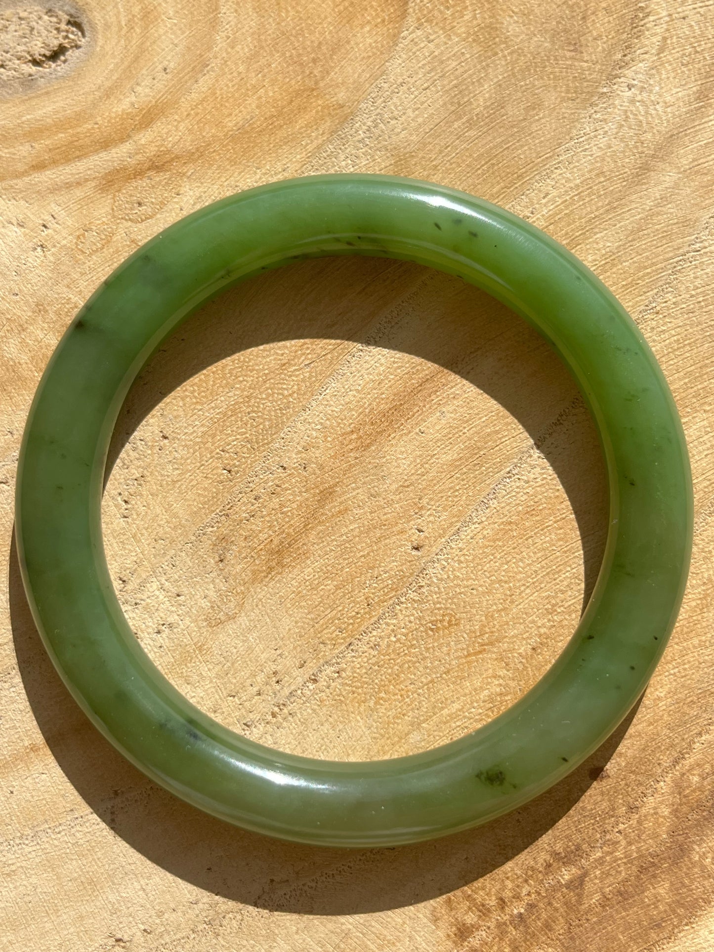 Green Hetian Jade Bangle 58mm, 碧玉猕猴桃圆条手镯