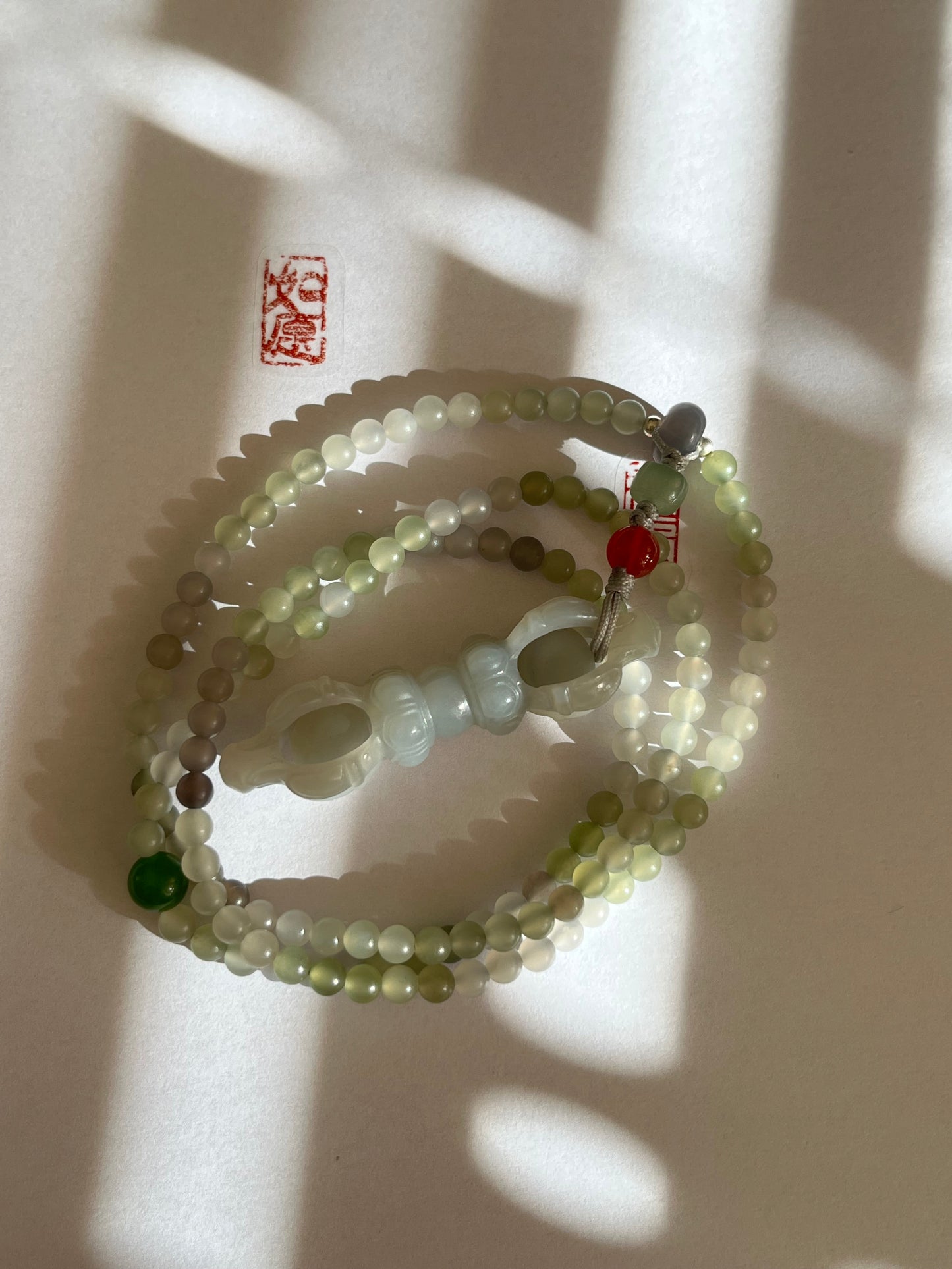Hand Carved Hetian Jade Vajra Pendant, 手雕和田烟紫金刚杵