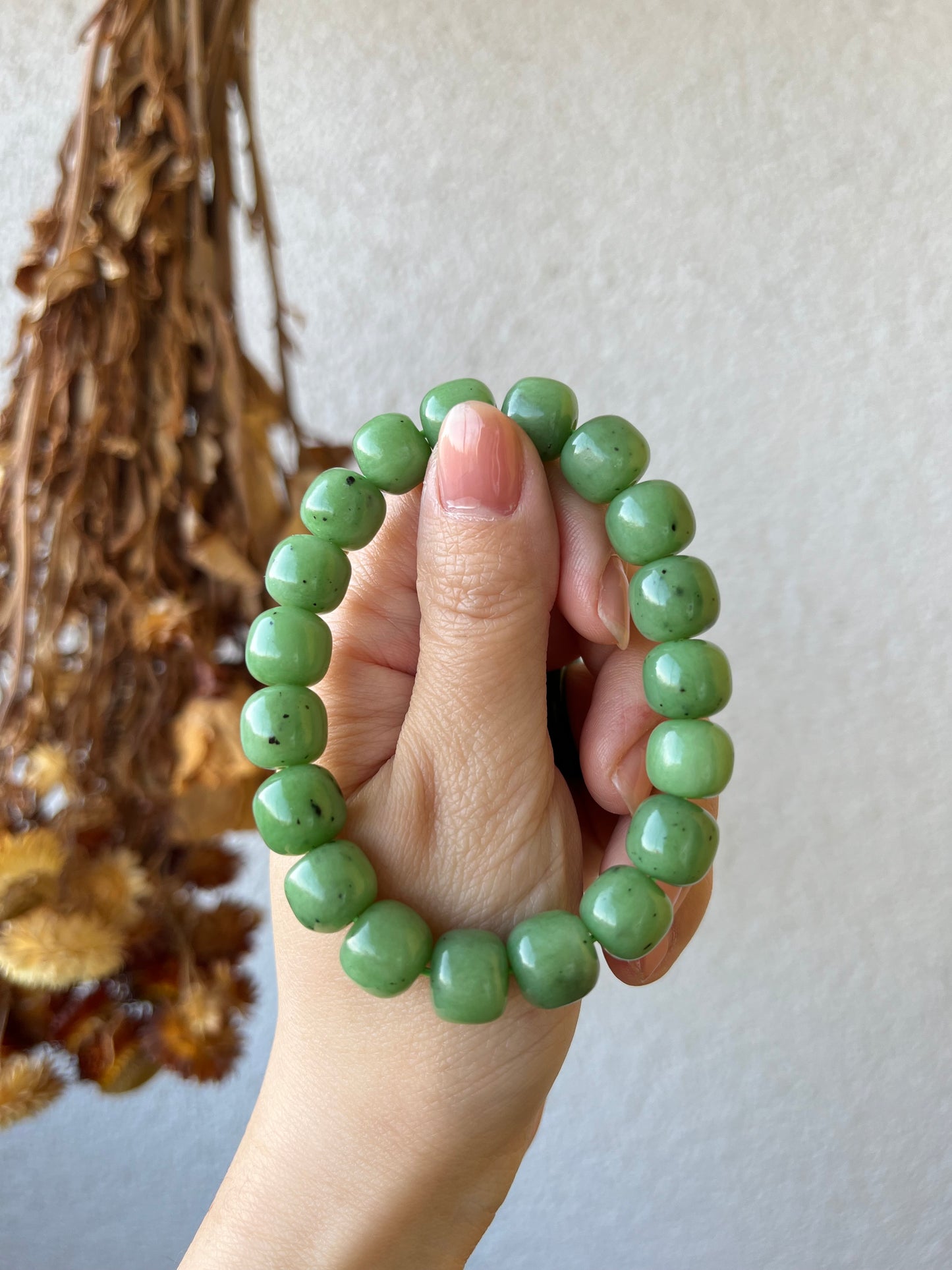 Light Green Hetian Jade Barrel Bead Bracelet 10mm x 9mm | 和田碧玉老型珠手串