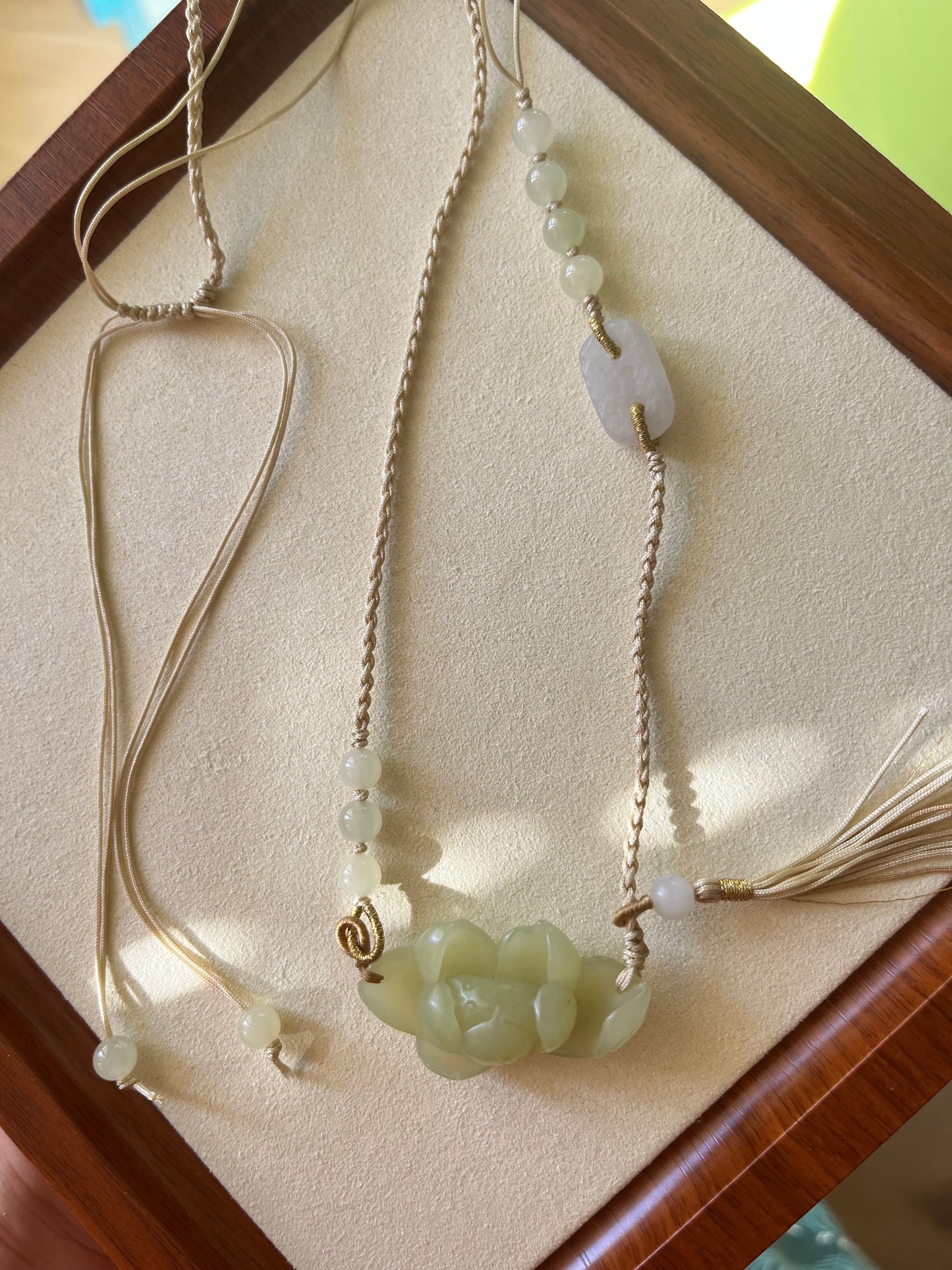 Hand Carved Yellow Hetian Jade Lotus Necklace | 手雕和田玉黄口荷花