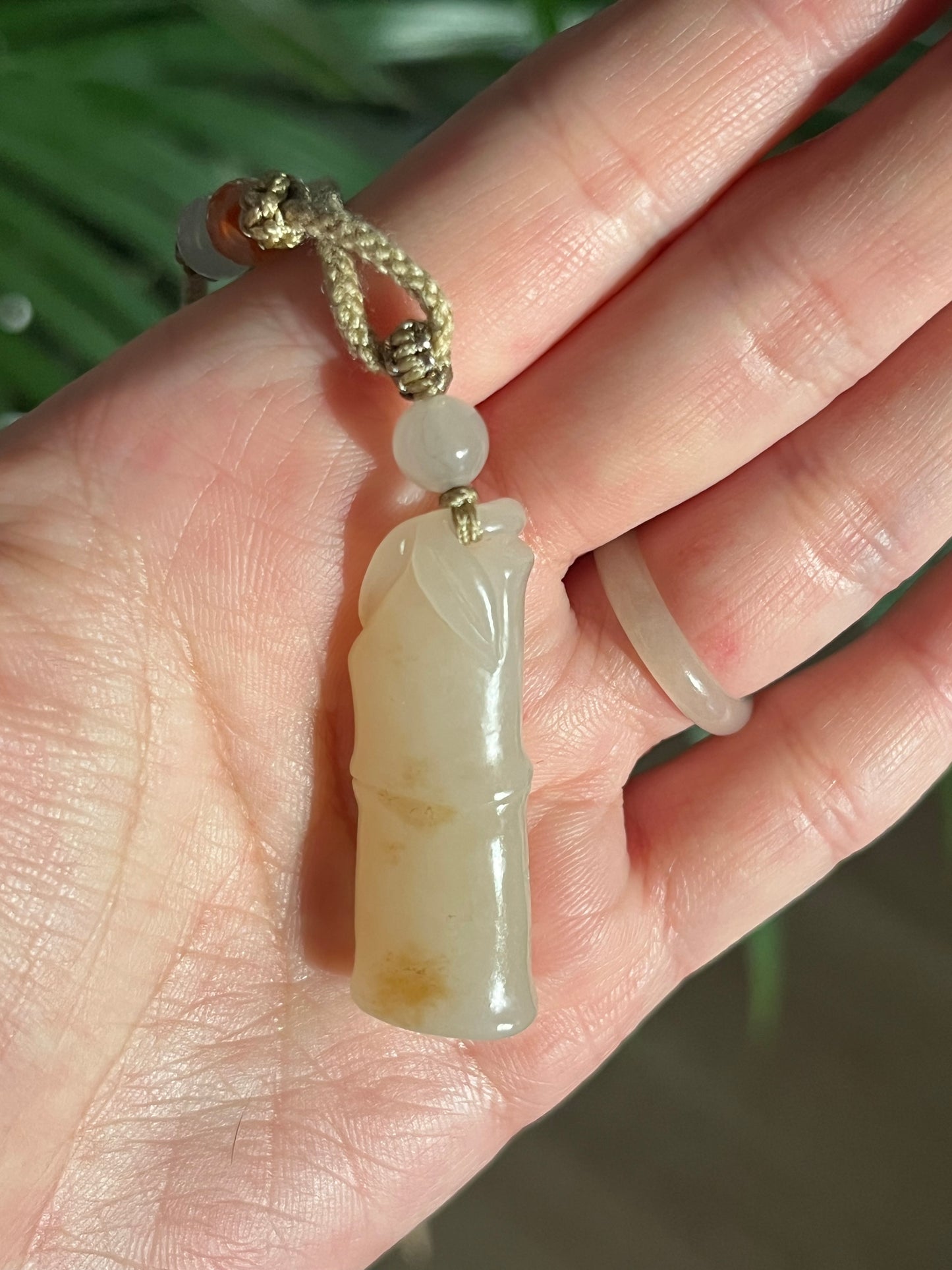 Hand Carved Light Brown Hetian Jade Bamboo | 精工手雕和田浅糖竹节
