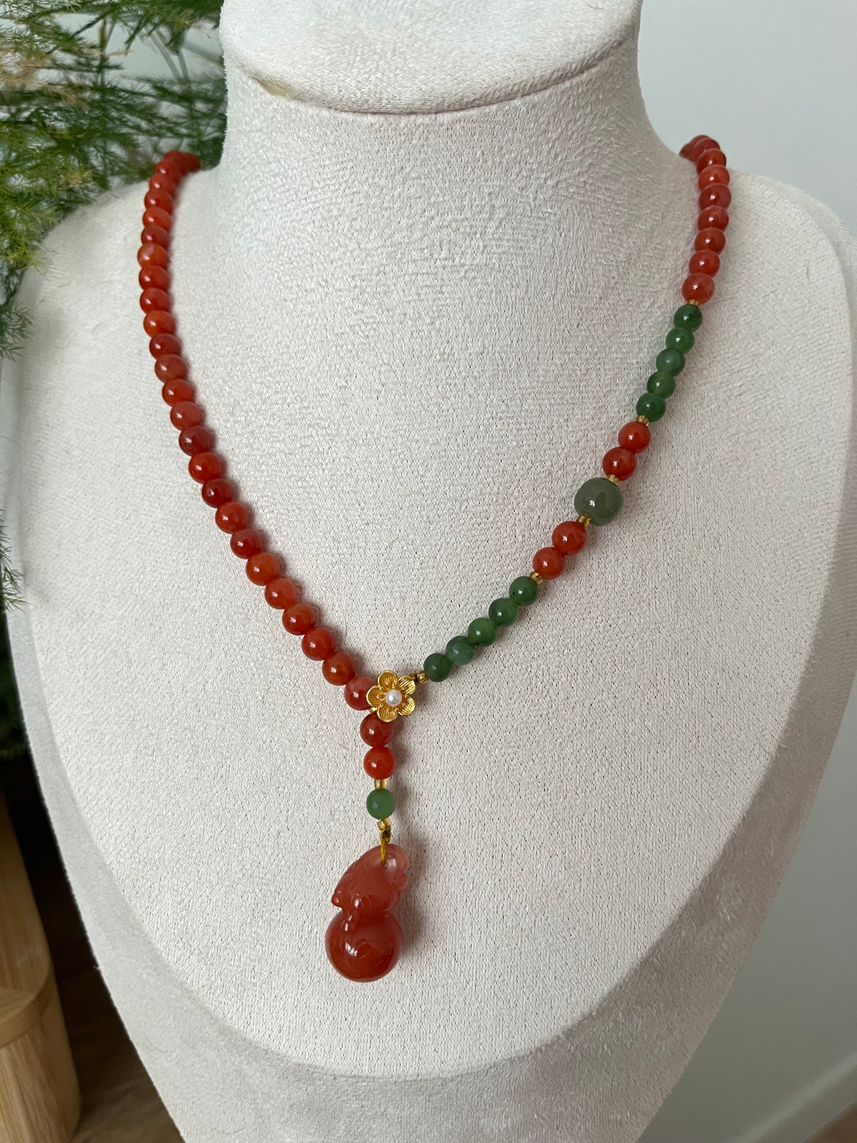 6mm Nanhong Agate and Green Hetian Jade Beaded Necklace