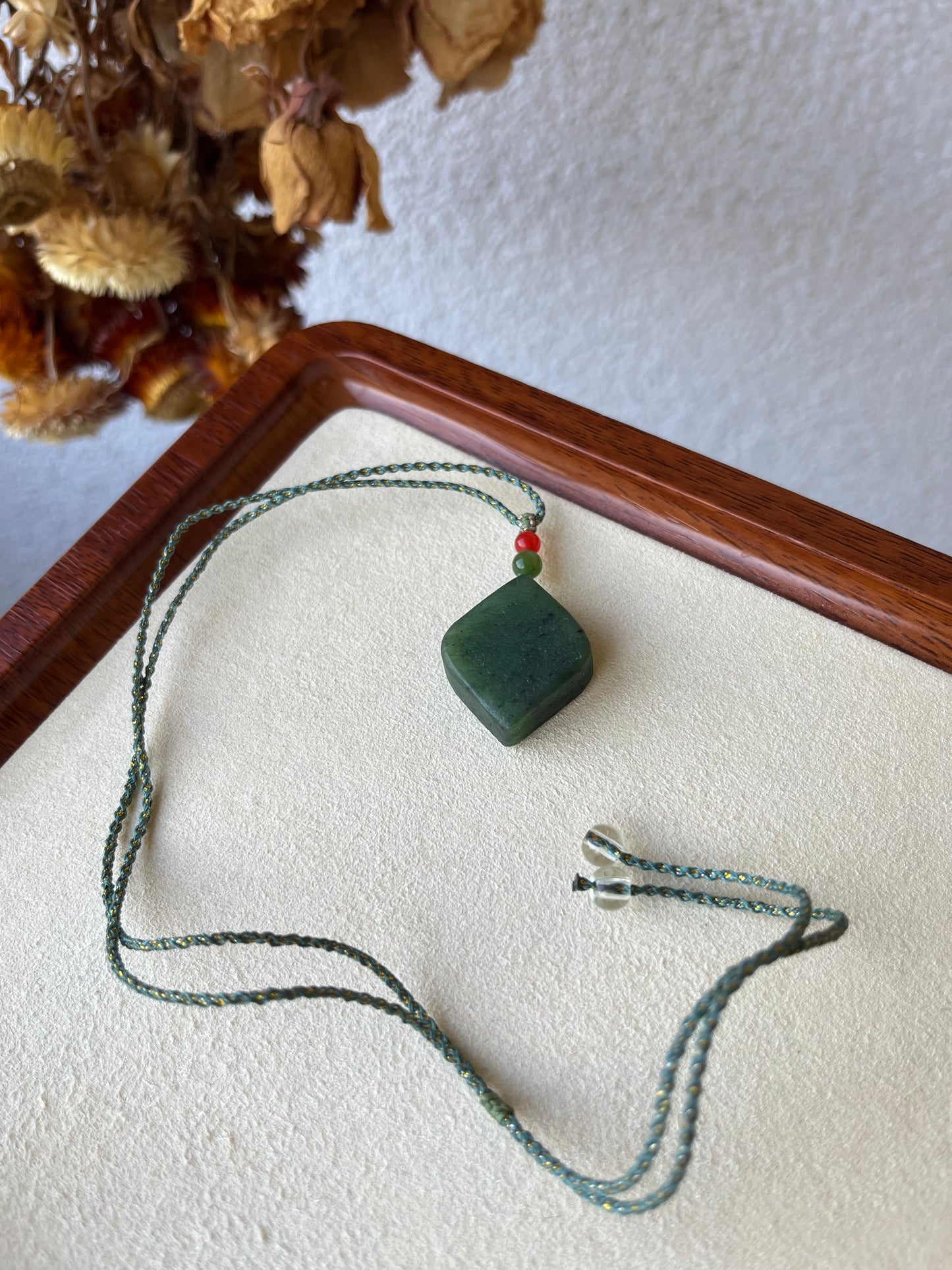 Green Hetian Jade Ancient-style Small Rhombus-shaped Pendant
