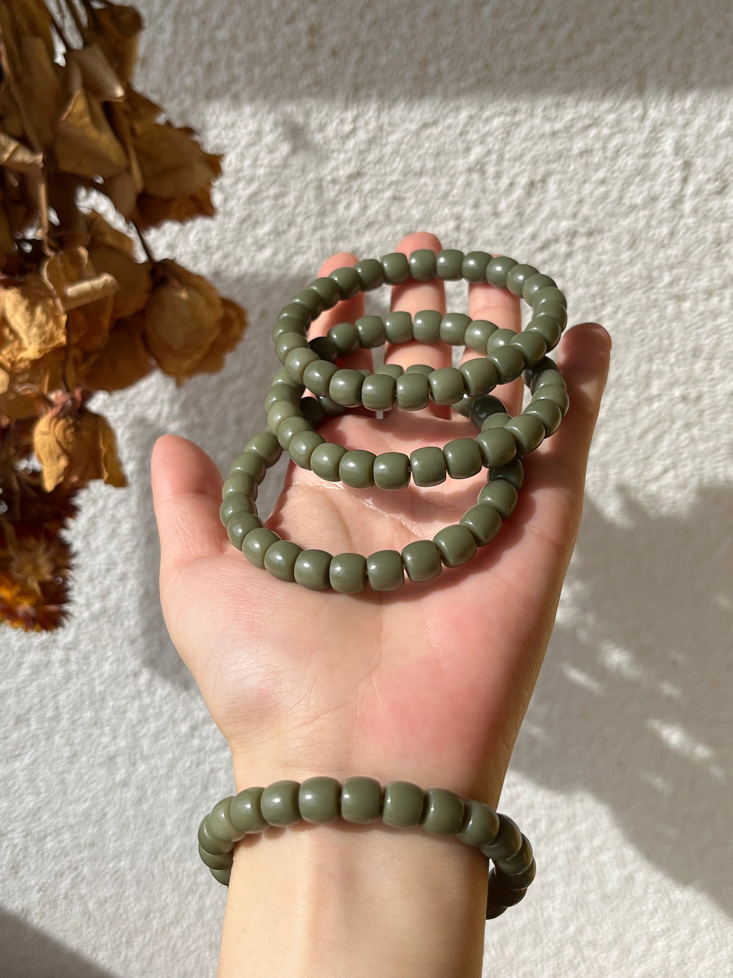 Straight Cut Elaeagnus Green Hetian Jade Beaded Bracelet (8mm x 6mm) | 和田沙枣青直切手串