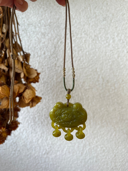 Green Xiu Jade Peony Blessing Lock Pendant