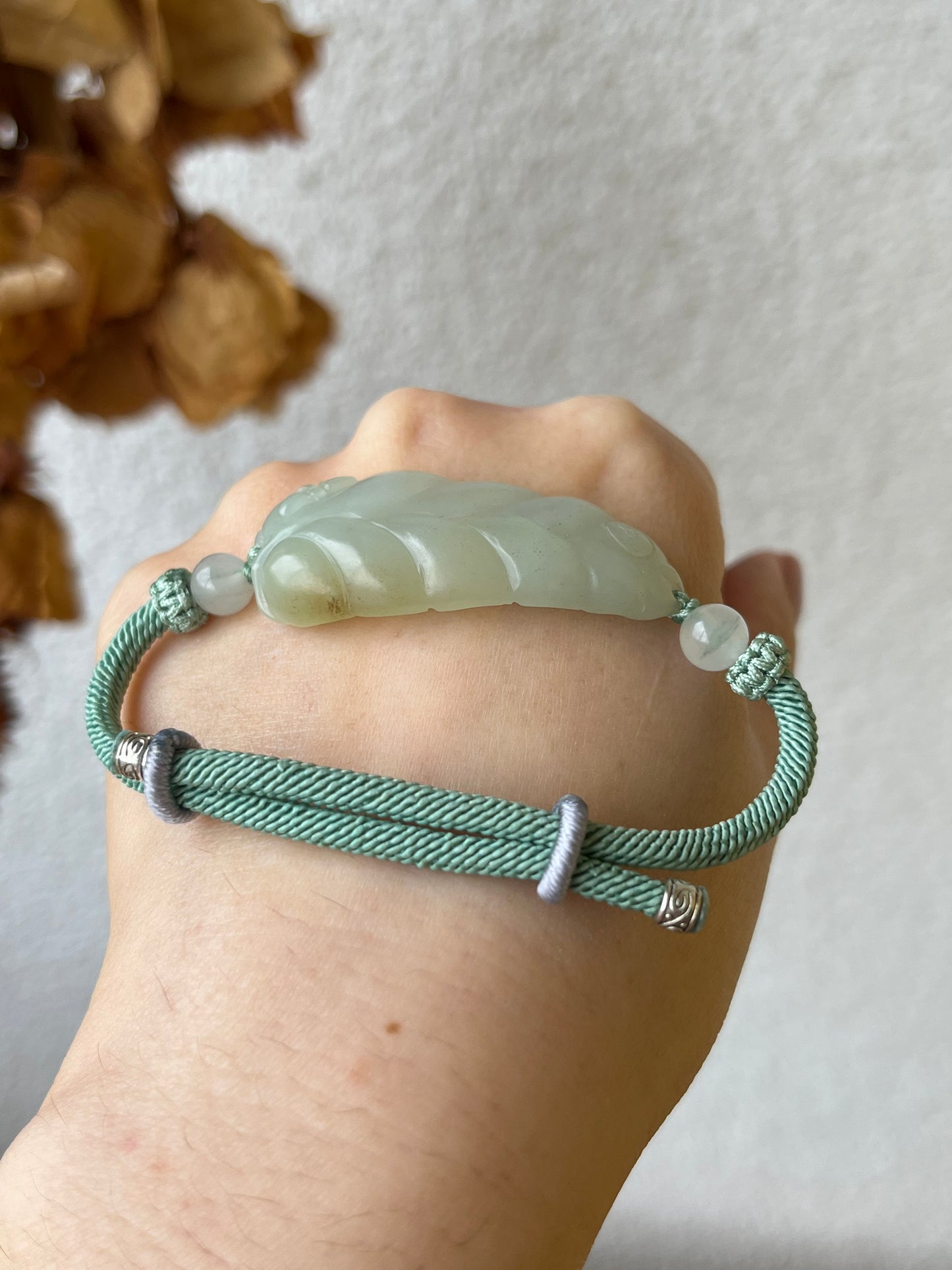Handmade Bracelet with A Hand Carved Hetian Jade Leaf Pendant