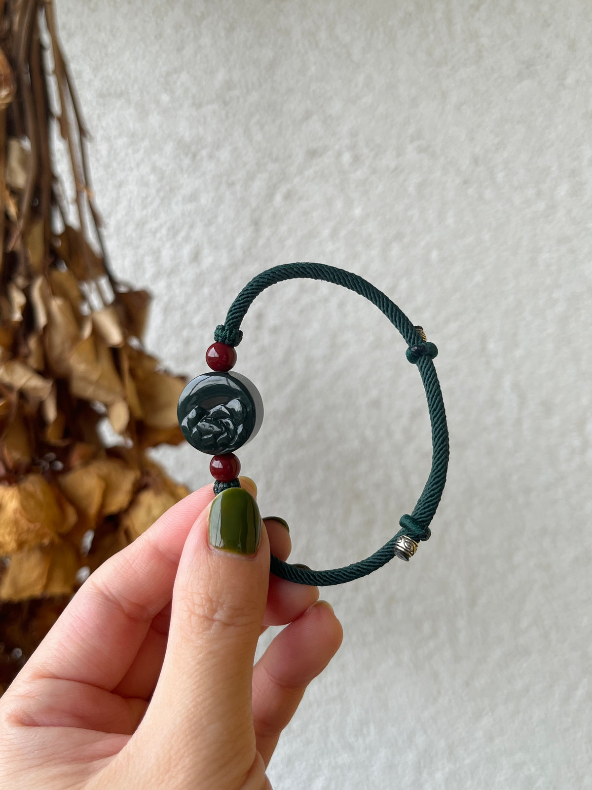 Hand Carved Drak Green Hetian Jade Lotus Bracelet | 手雕青玉一细荷花手牌