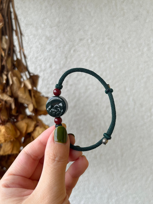 Hand Carved Drak Green Hetian Jade Lotus Bracelet | 手雕青玉一细荷花手牌