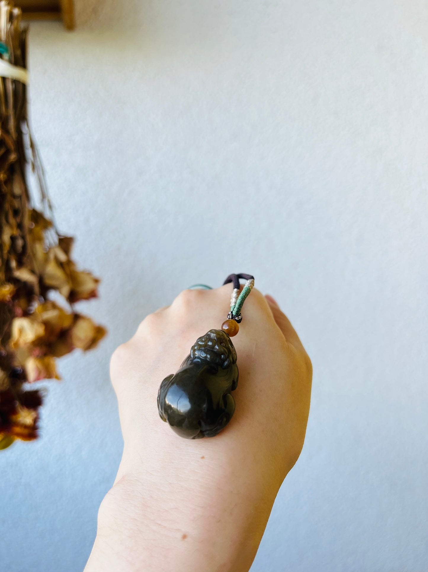 Hand Carved Brown Hetian Jade Chinese Pixiu Pendant, 手雕和田糖玉胖貔貅