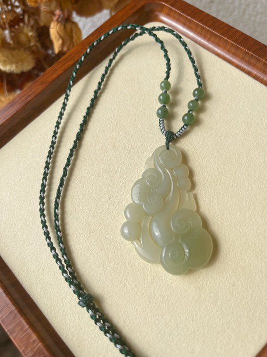 Hand Carved Hetian Jade Ruyi Pendant | 手雕青海晴水微带翠如意吊坠