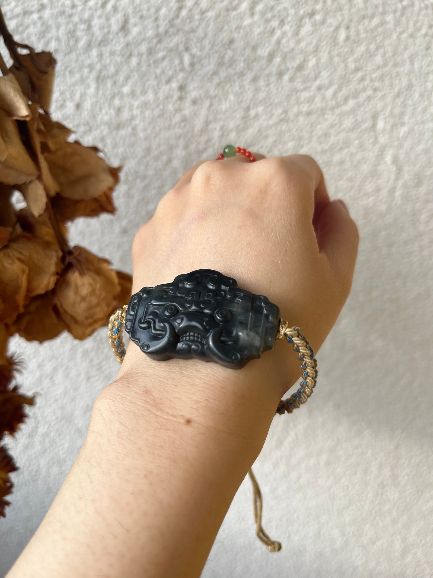 Gray Hetian Jade Beast Face Bracelet | 和田青花兽面手牌