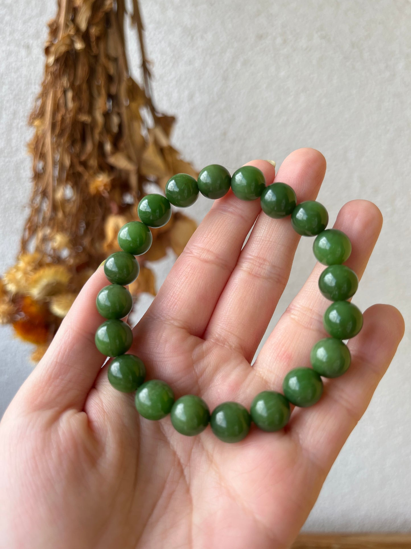 Green Hetian Jade Beaded Bracelet 10mm | 和田碧玉粉绿手串