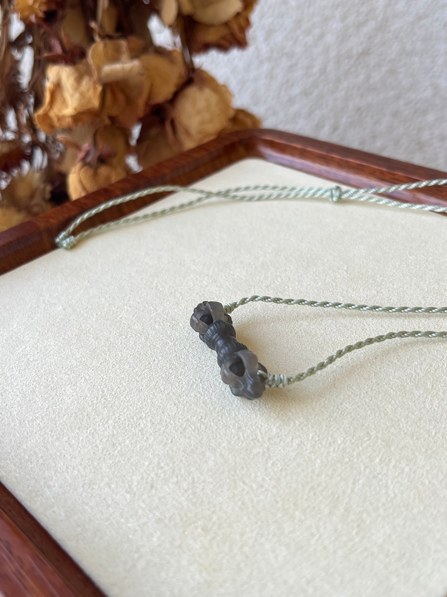 Small Dark Grayish Purple Hetian Jade Vajra Necklace | 和田浓烟紫小金刚杵锁骨链