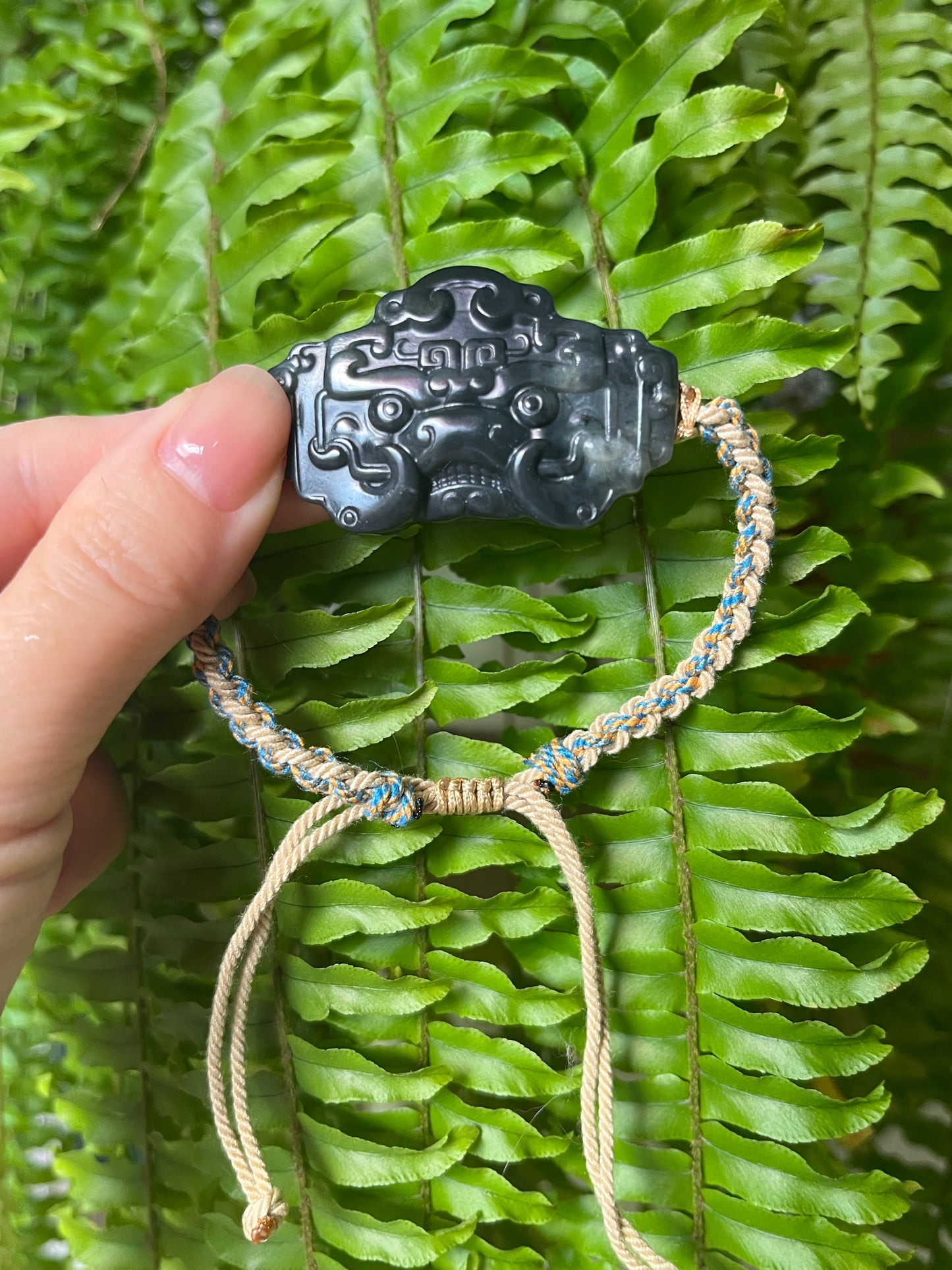 Gray Hetian Jade Beast Face Bracelet | 和田青花兽面手牌