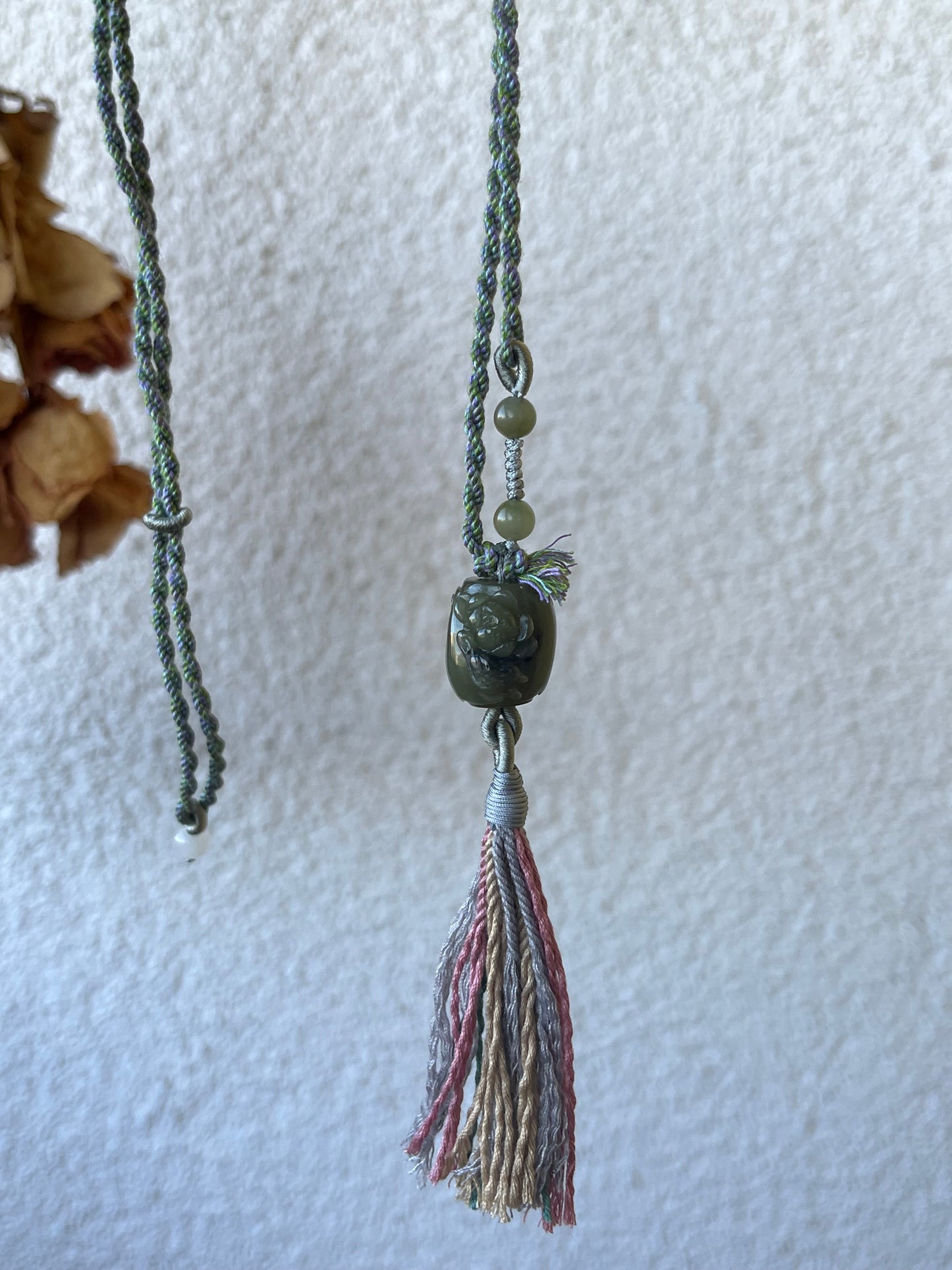 Designed Necklace with a Hand Carved Hetian Green Jade Lotus and Bird Bead, 和田手雕碧玉鸟戏荷花桶珠