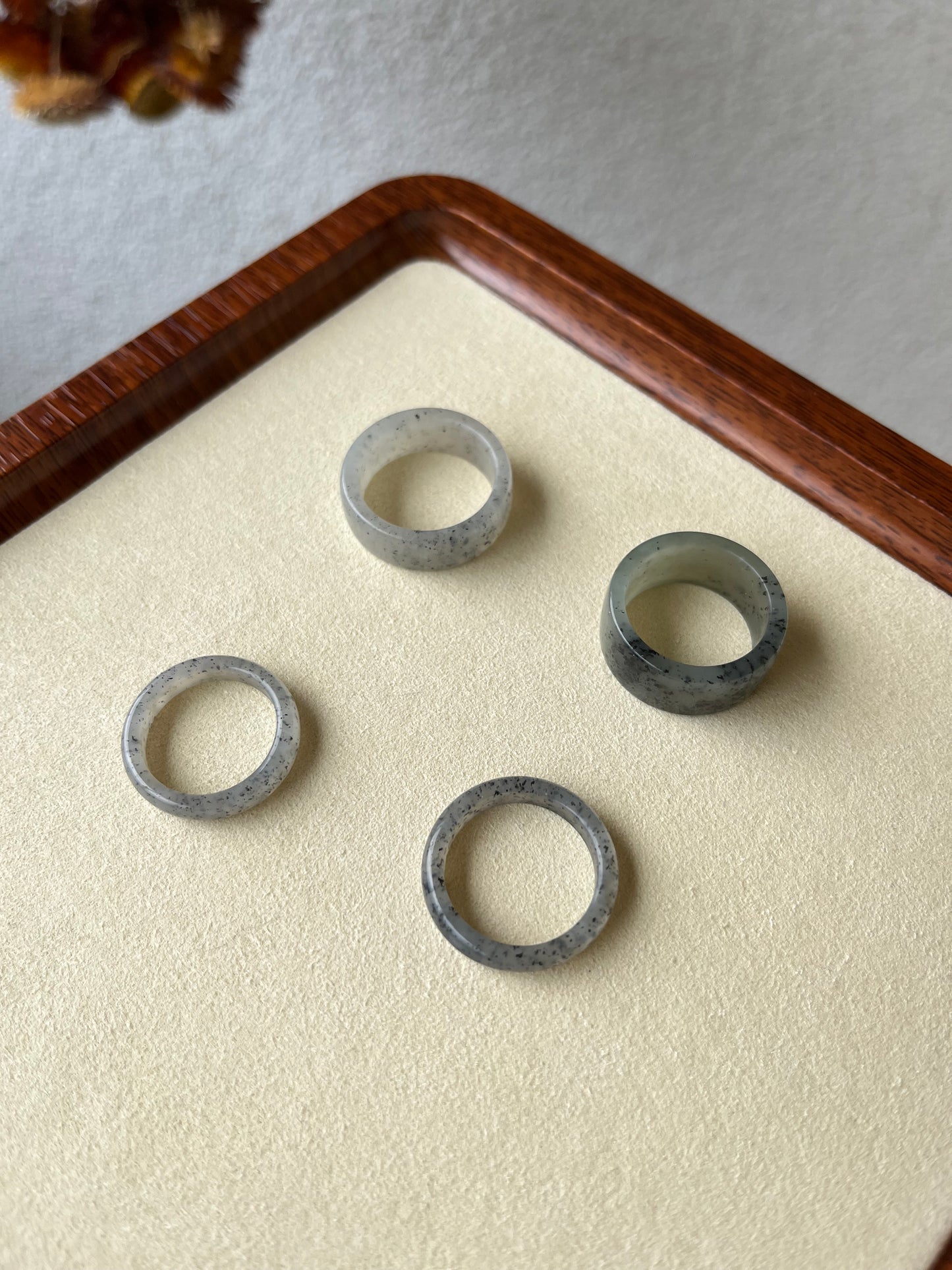 Qinghua Hetian Jade Rings | 和田点墨青花戒圈
