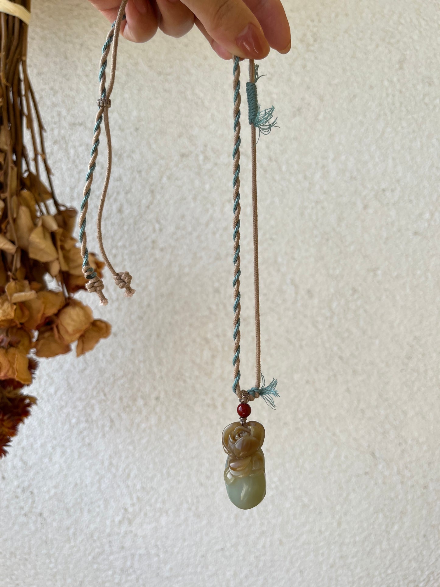 3D Hand Carved Hetian Jade Rose Pendant, 手雕和田且末蓝俏糖胖玫瑰