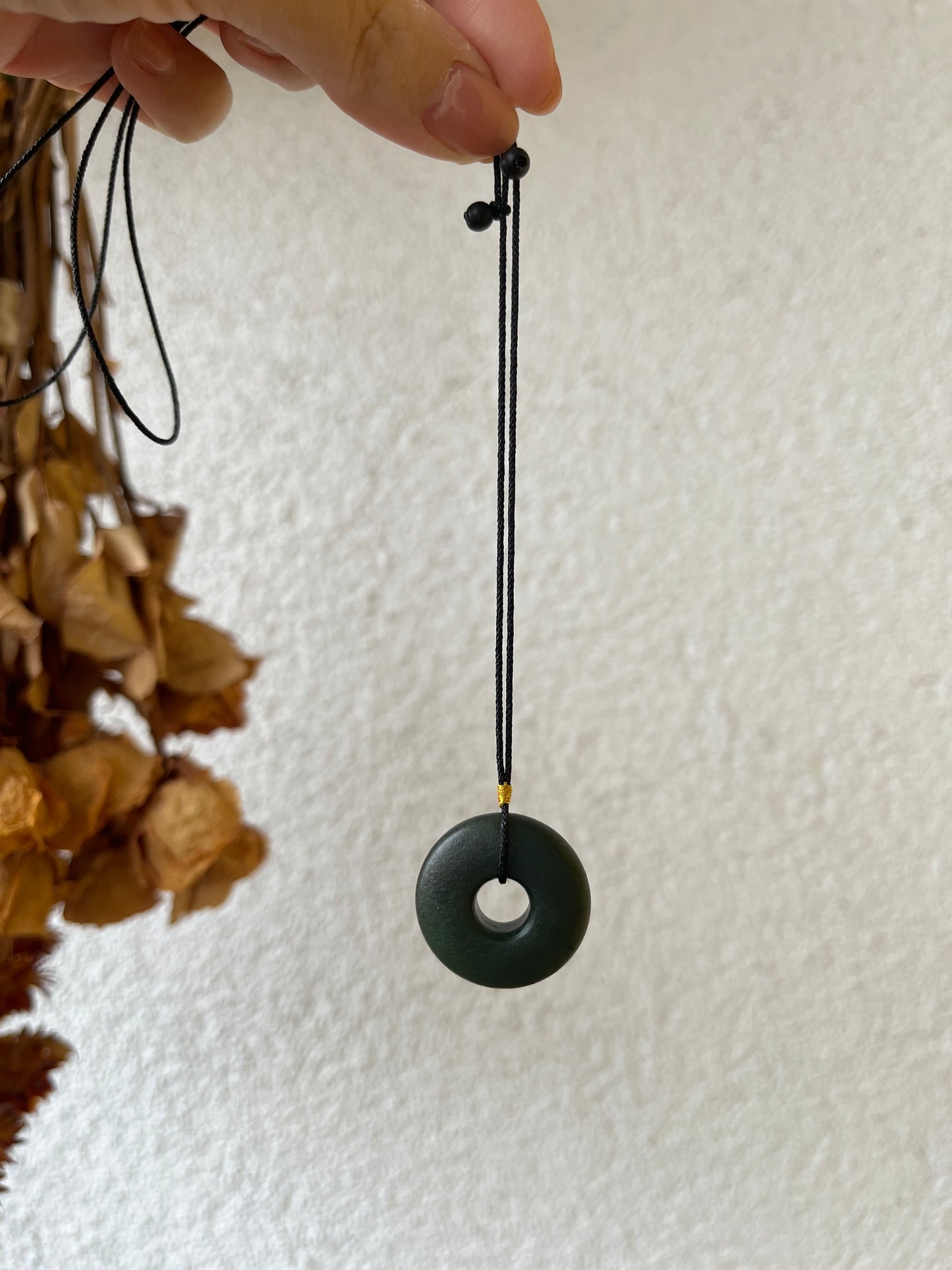 Antique-style Dark Green Hetian Jade Safety Clasp Pendant, PI pendant | 和田碧玉古风平安扣