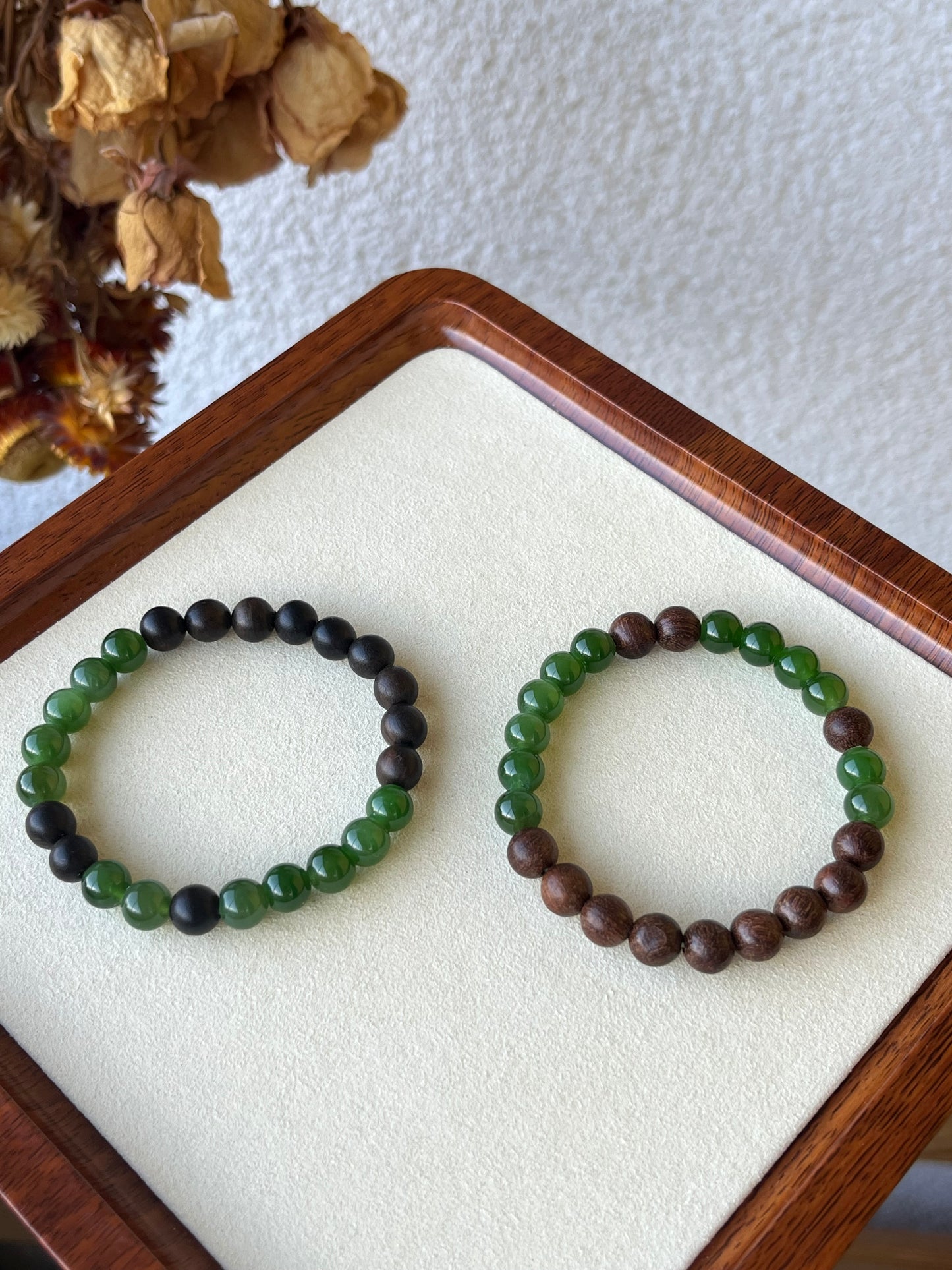 8mm Green Hetian Jade and Agar wood / Sandal wood Beaded Bracelet